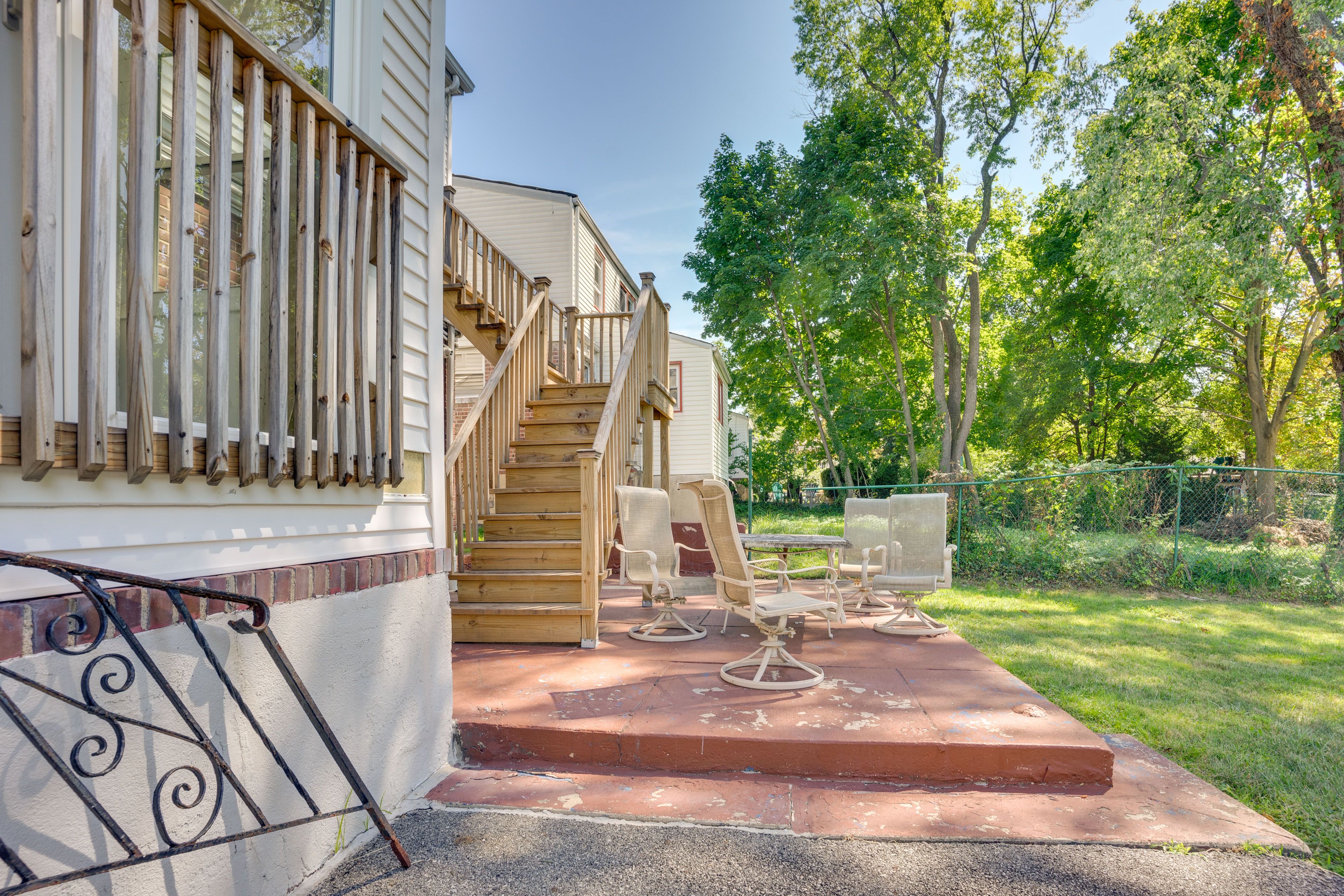 Shared Amenities | Fenced Yard | Patio | Dining Area
