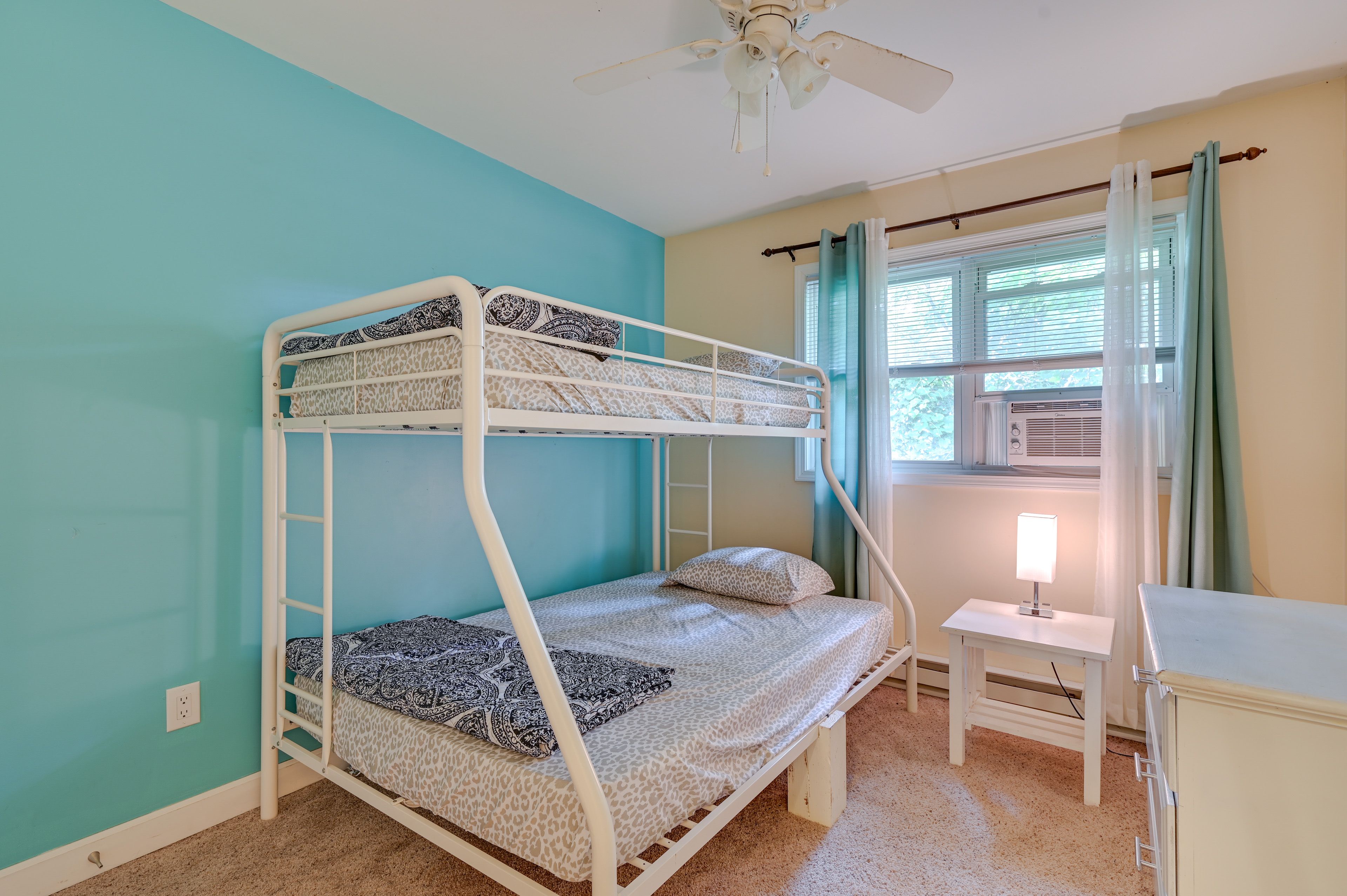 Bedroom 2 | Twin/Full Bunk Bed | 2nd Floor | Hangers