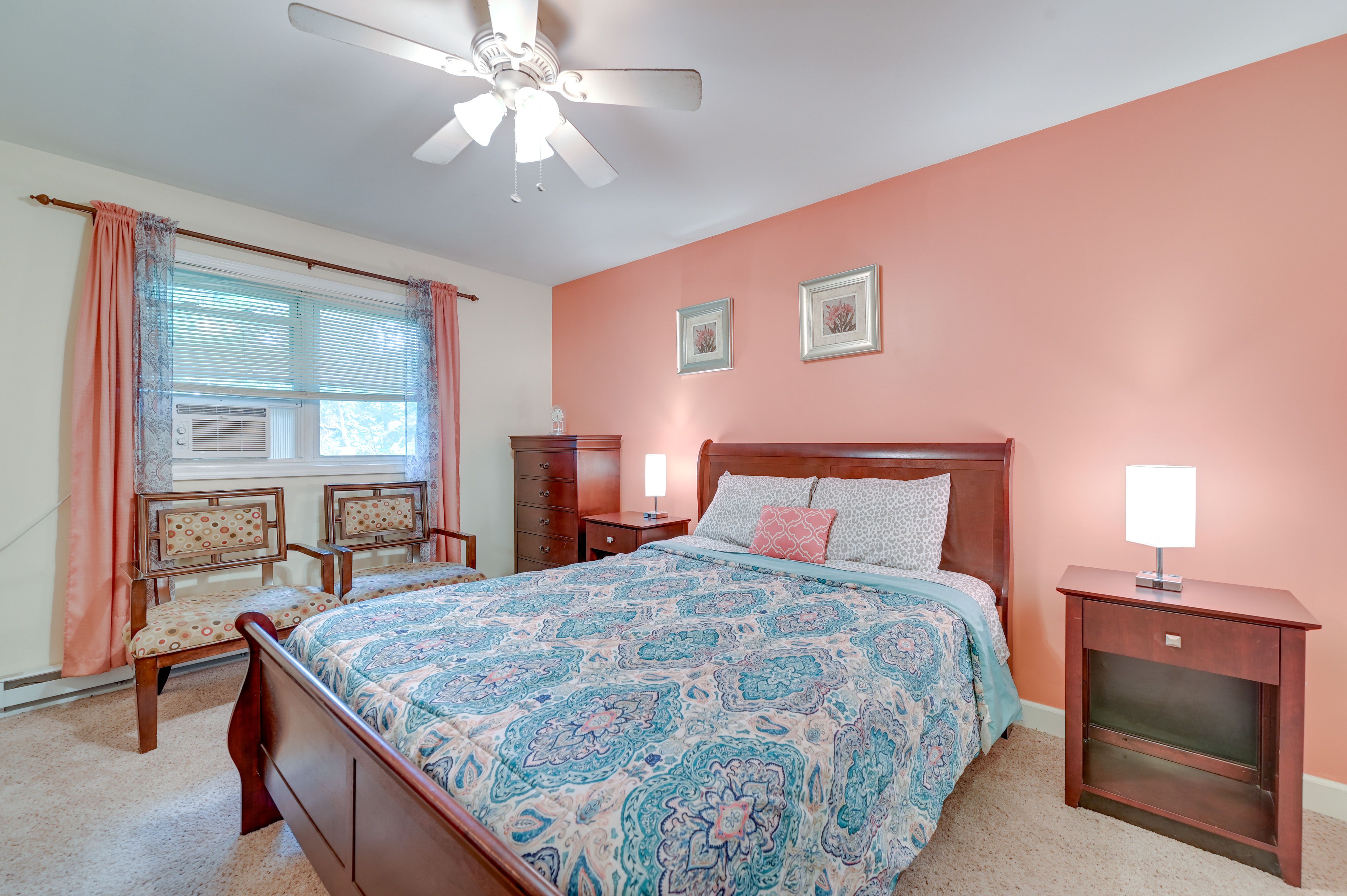 Bedroom 1 | Queen Bed | 2nd Floor | Linens Provided