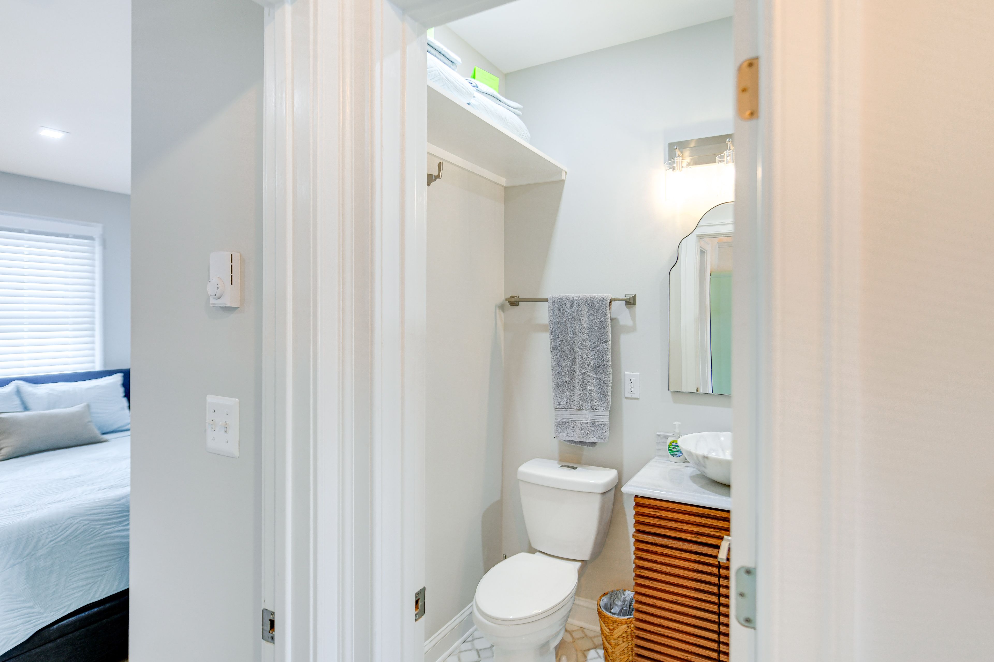 Full Bathroom | Shower | Towels Provided
