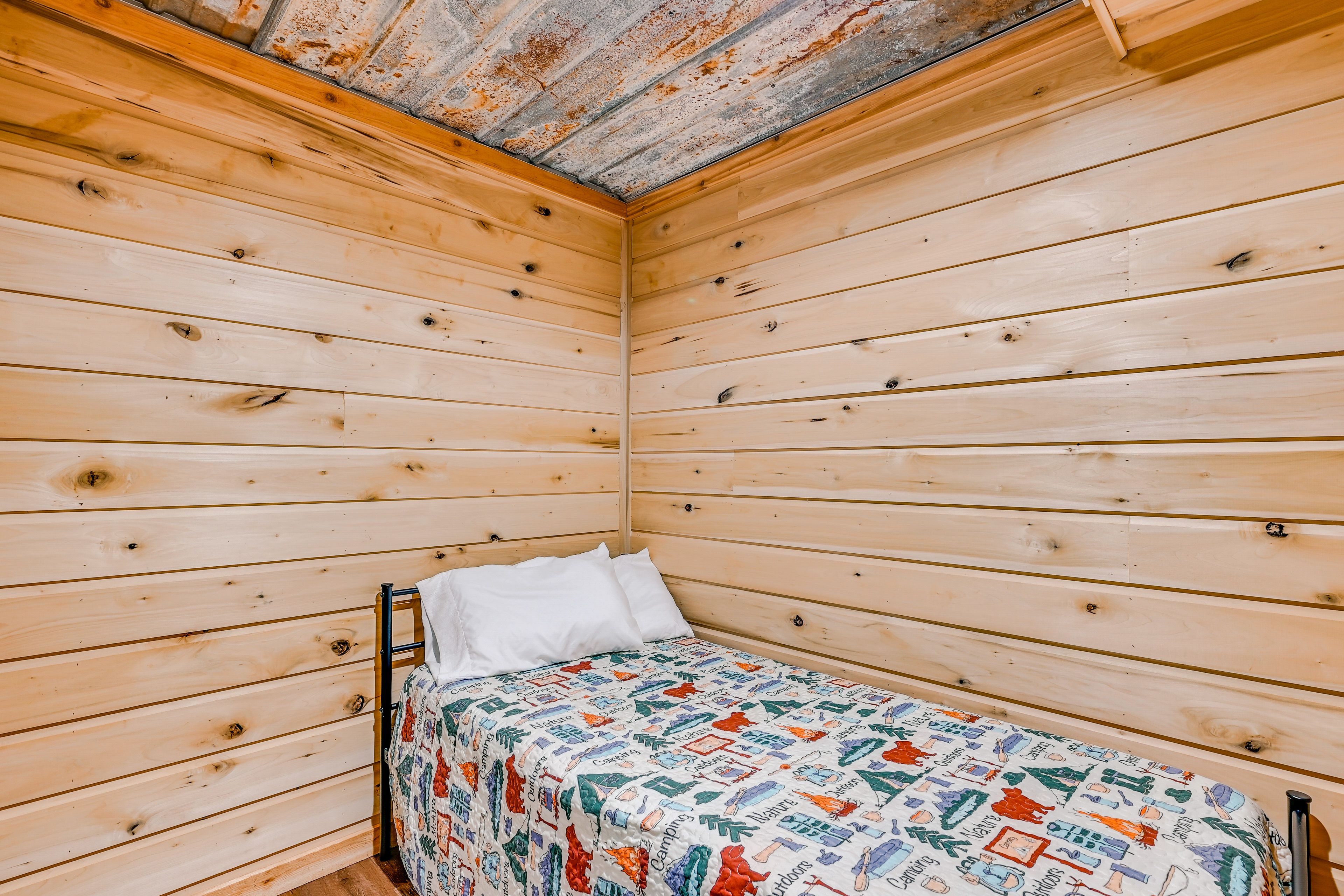 Sleeping Nook 2 (Access Via Sleeping Nook 1) | Twin Bed | 1st Floor