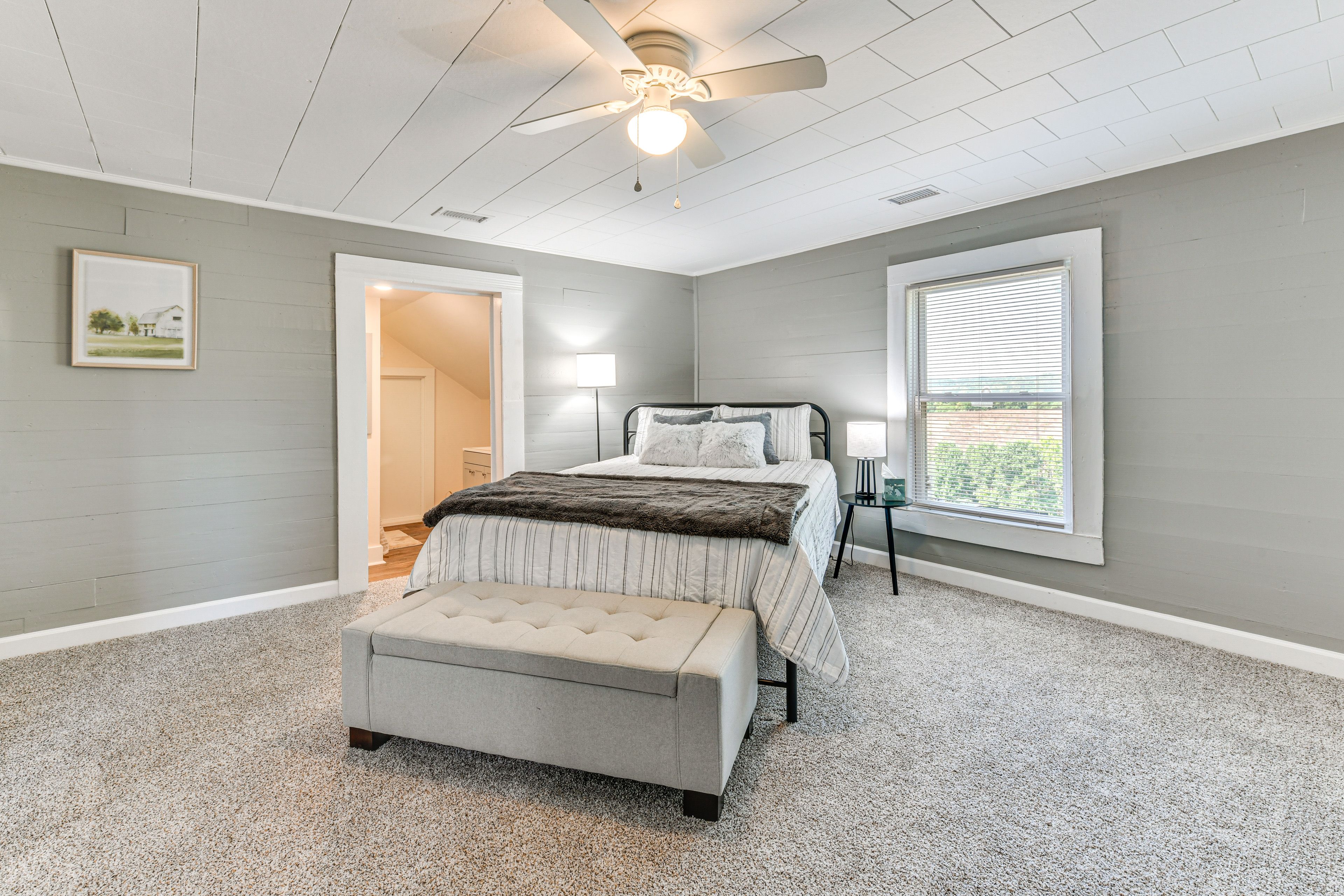 Bedroom 4 | Queen Bed | Smart TV w/ Cable | 2nd Floor