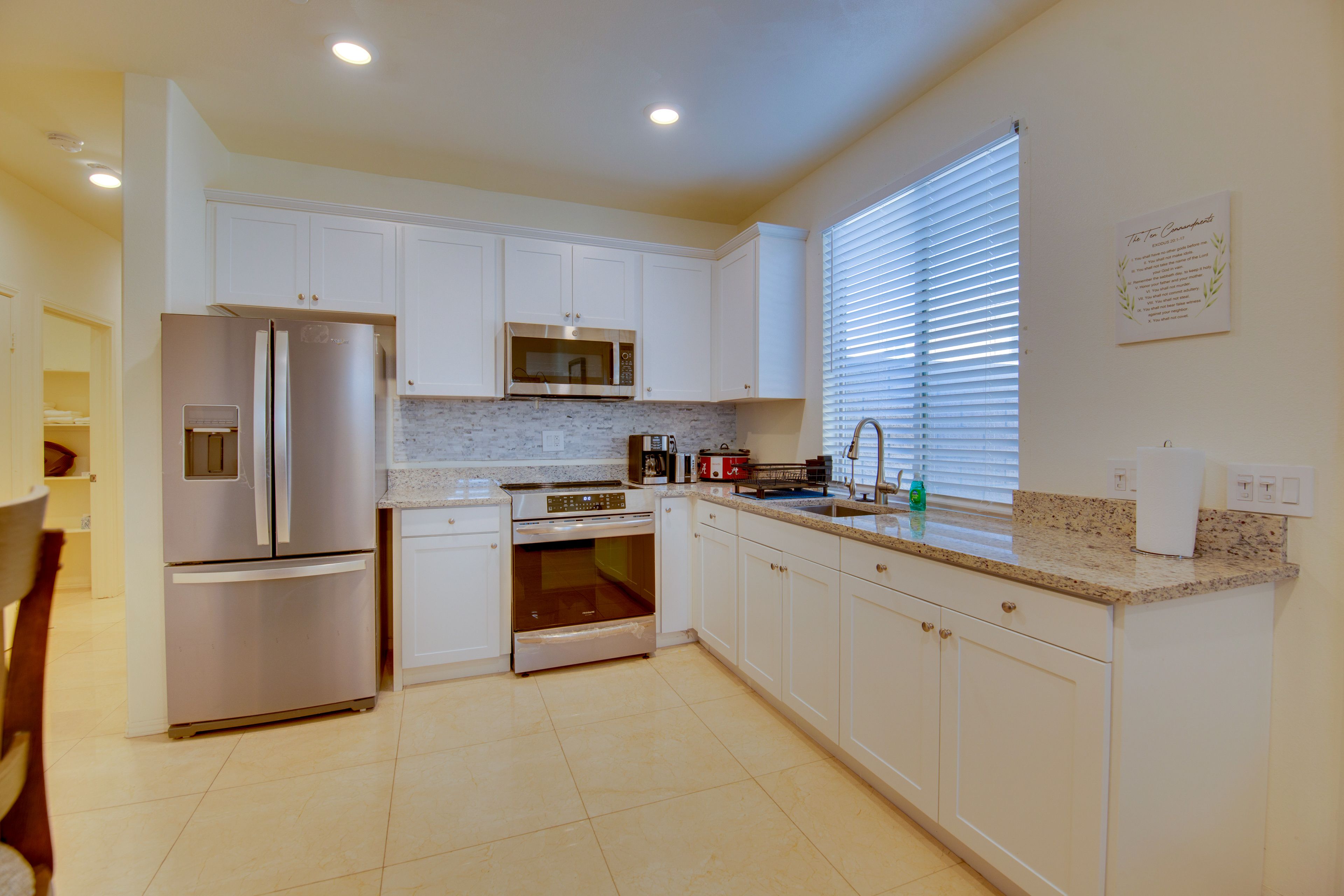 Kitchen | Crockpot | Toaster