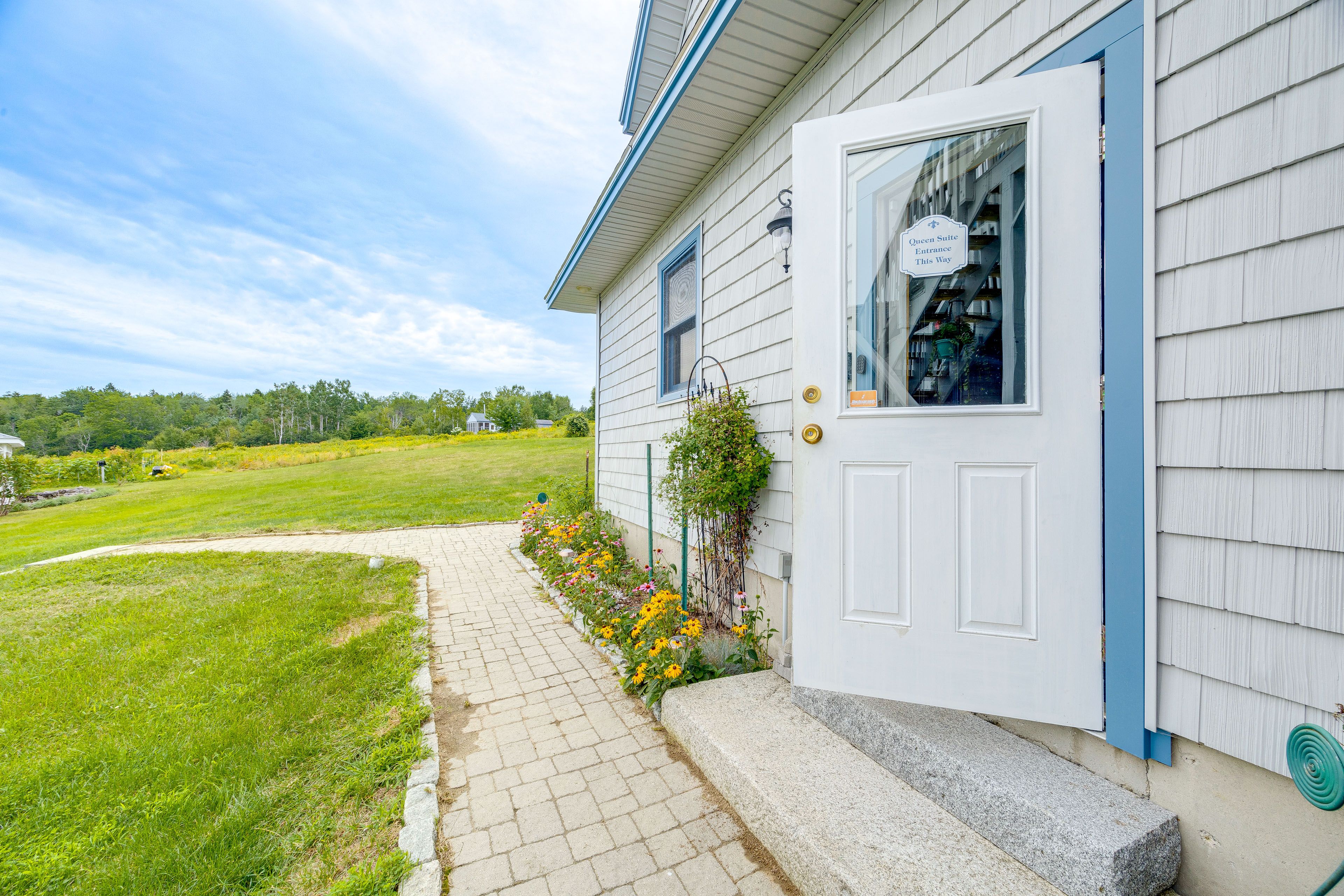 Shared Driveway (1 Vehicle) | Additional First-Come, First-Served Parking