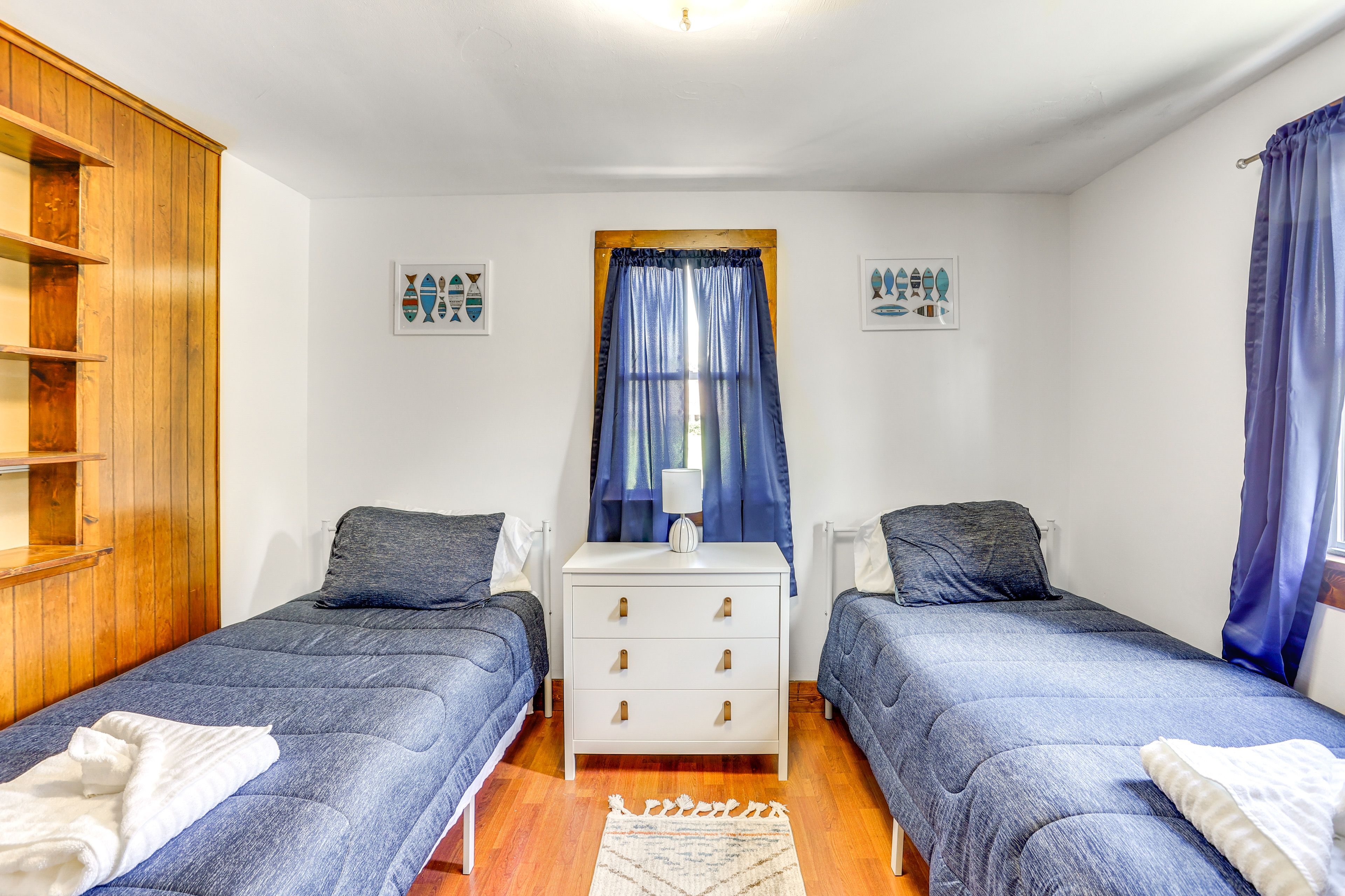 Bedroom 1 | 2 Twin Beds | 1st Floor