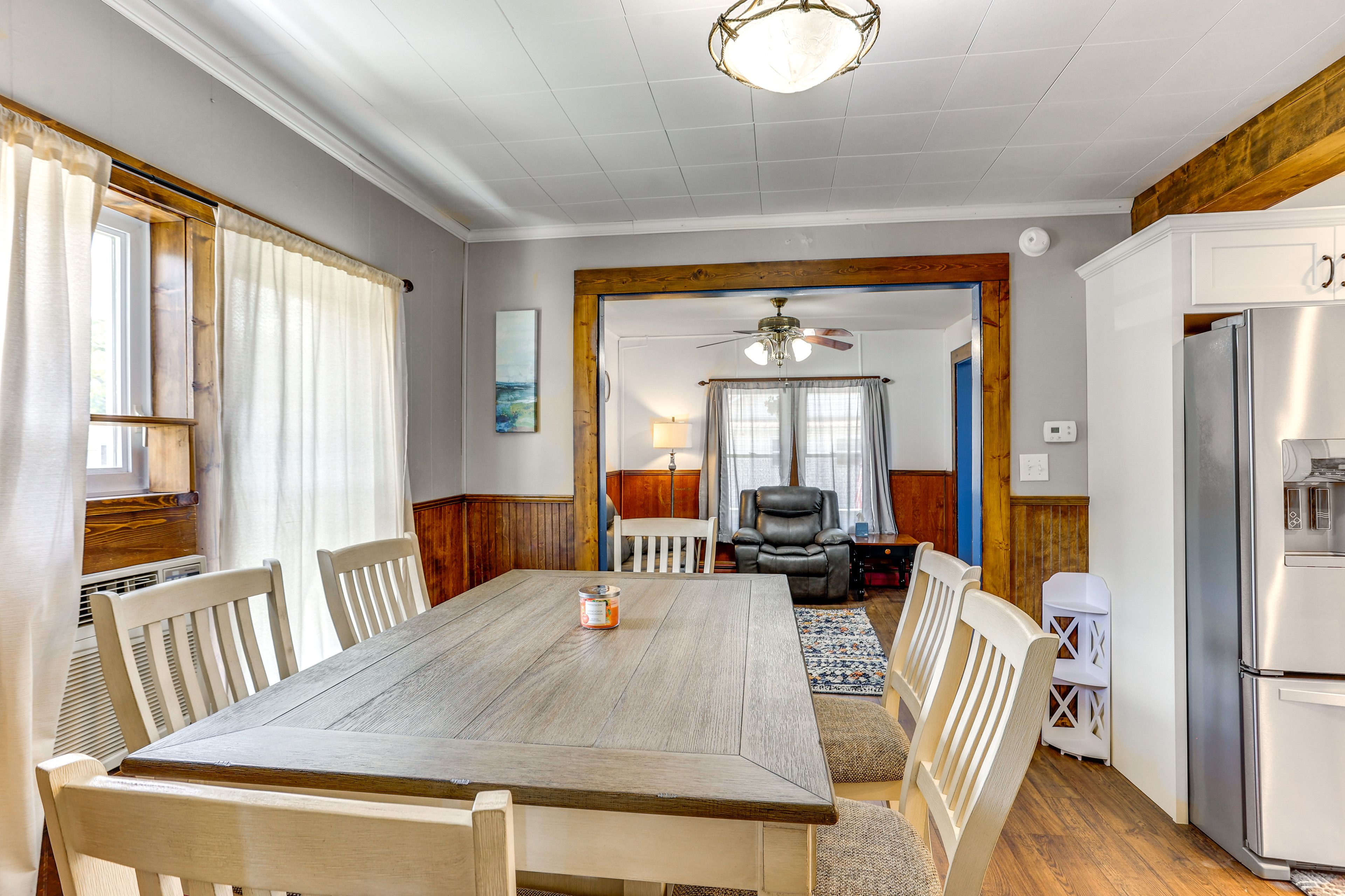 Dining Area | 1st Floor