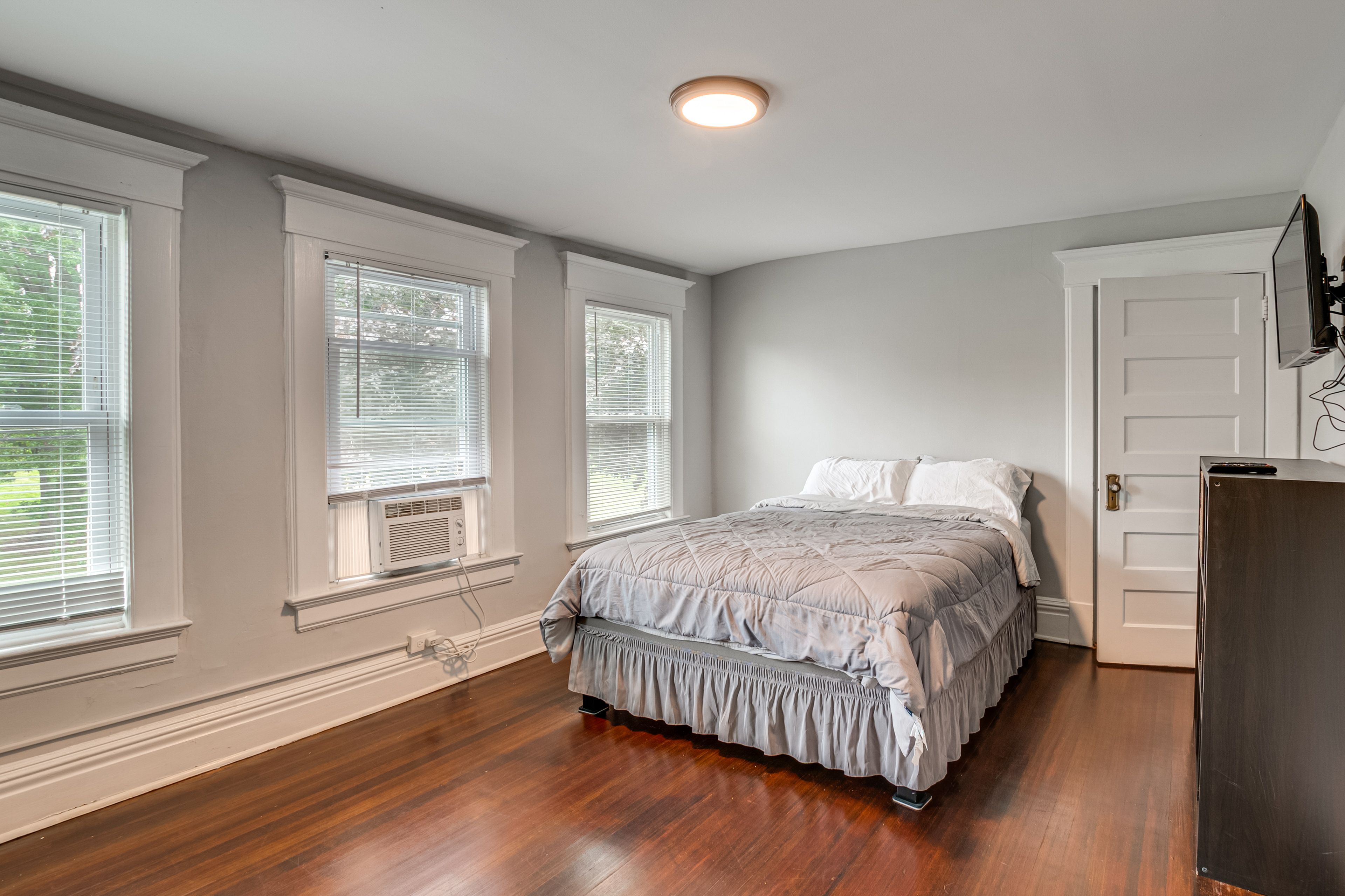 Bedroom 1 | Queen Bed | Linens Provided | 2nd Floor