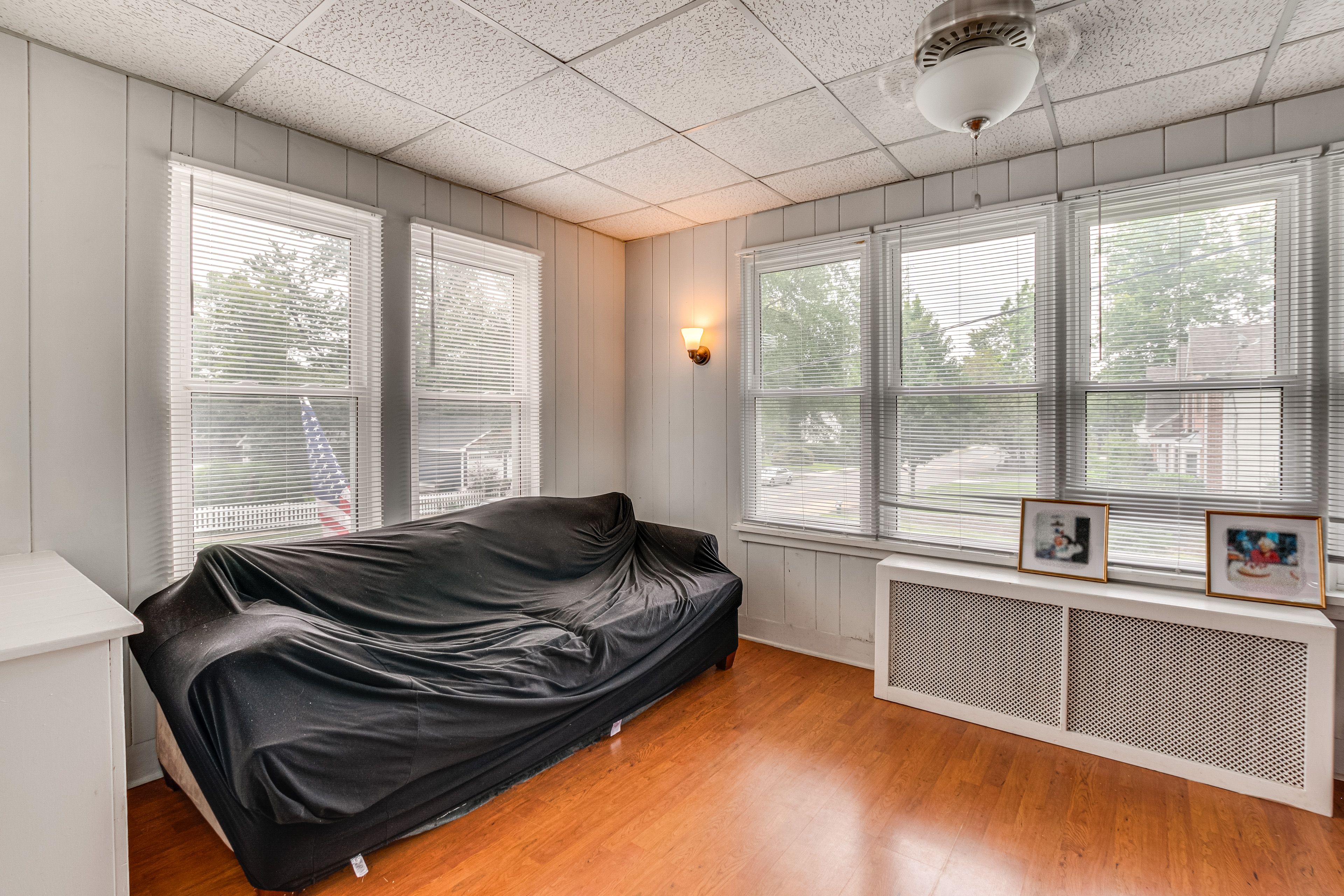 Sitting Room | 1st Floor