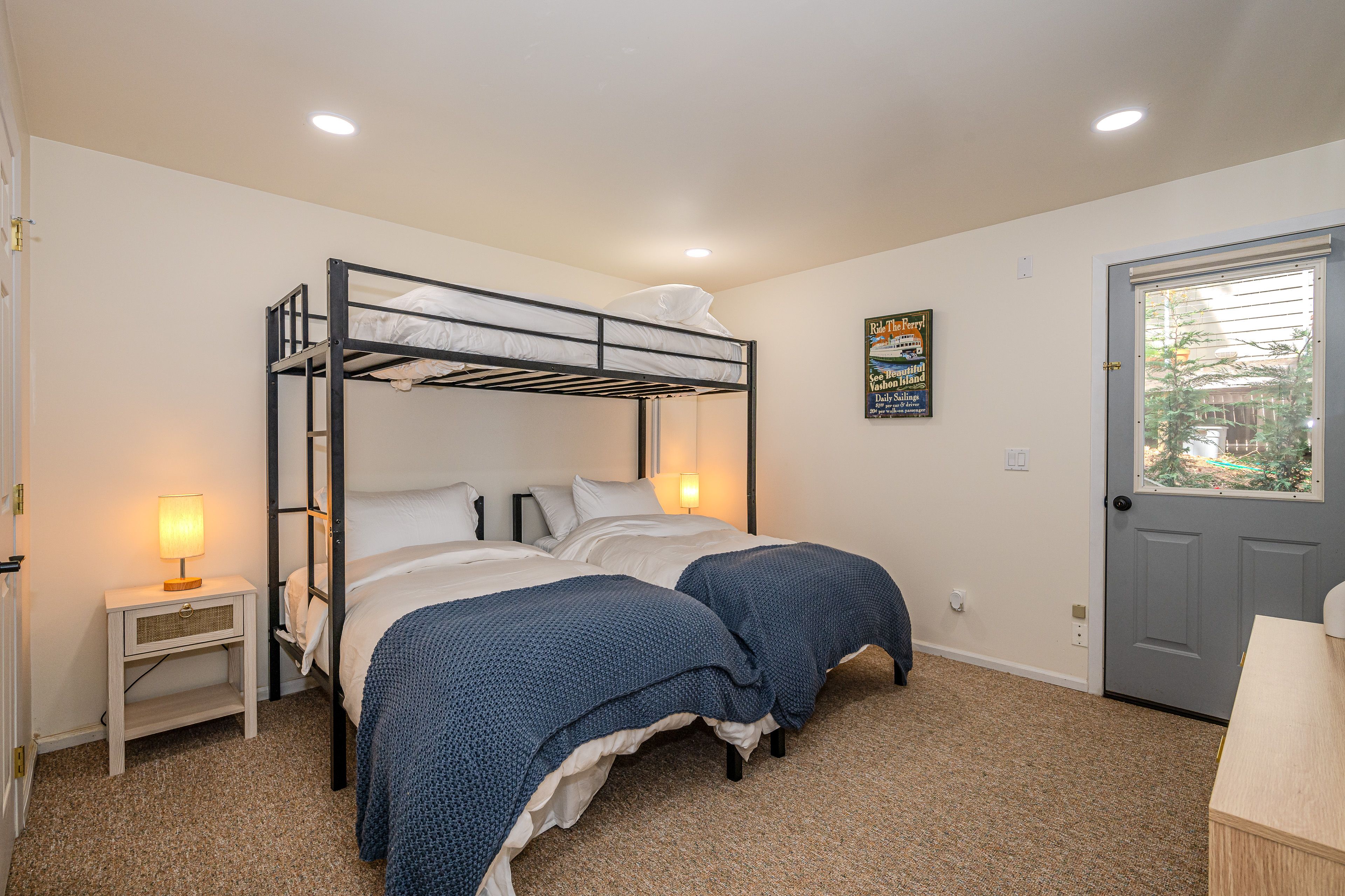 Bedroom 2 | 3 Twin Beds | Smart TV | Ground Floor