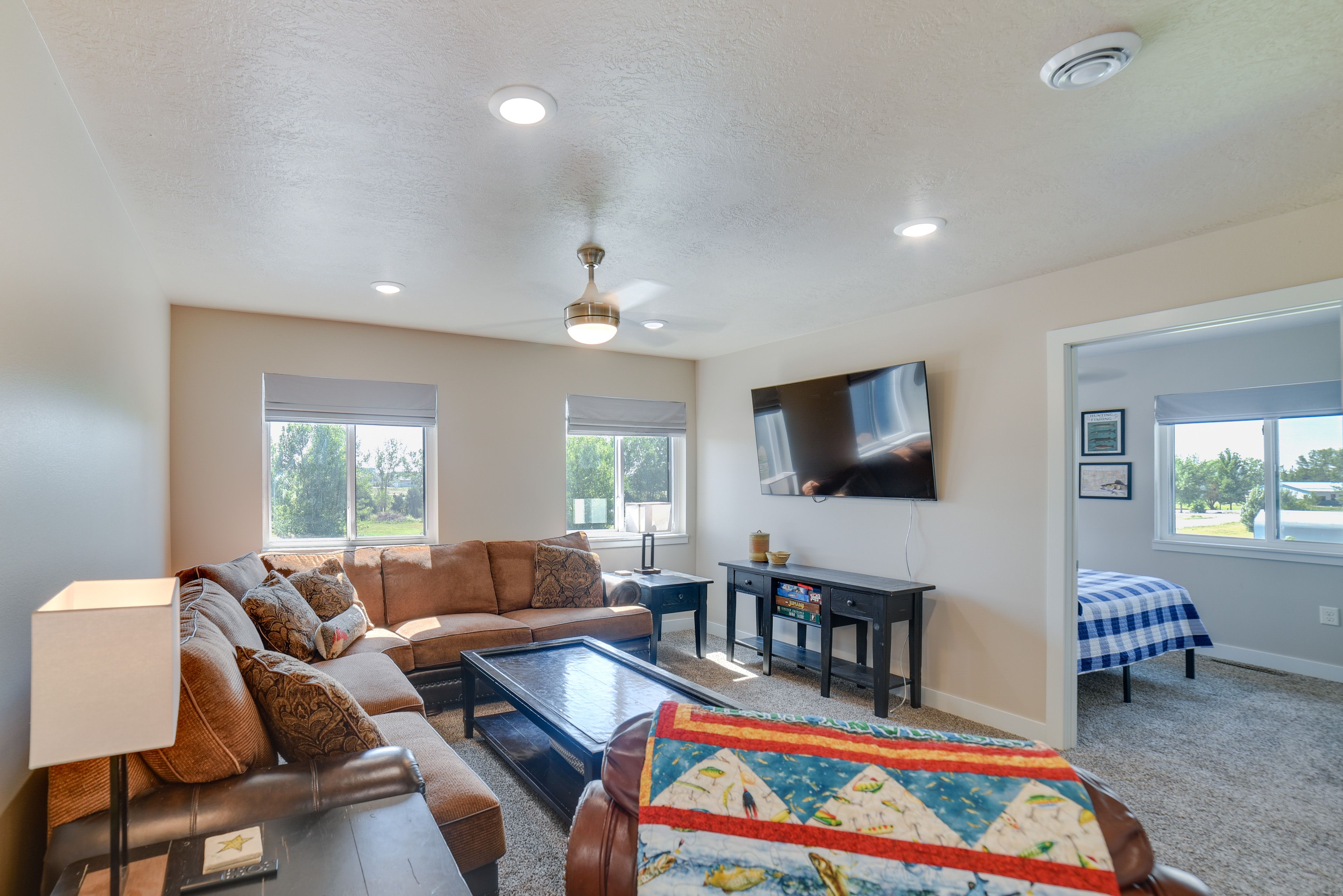 Living Room | 2nd Floor | Smart TV w/ Cable | Board Games