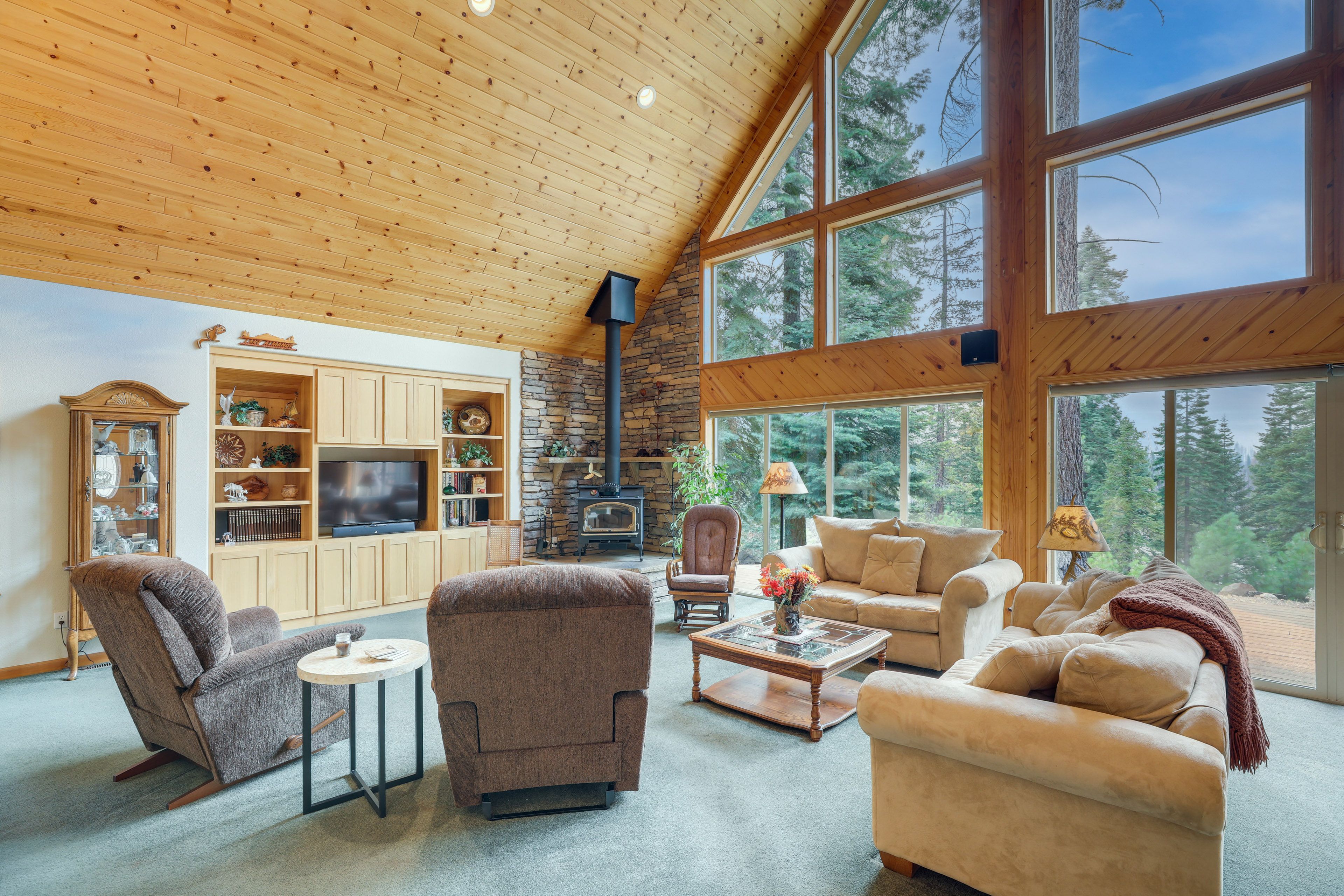 Living Room | 1st Floor