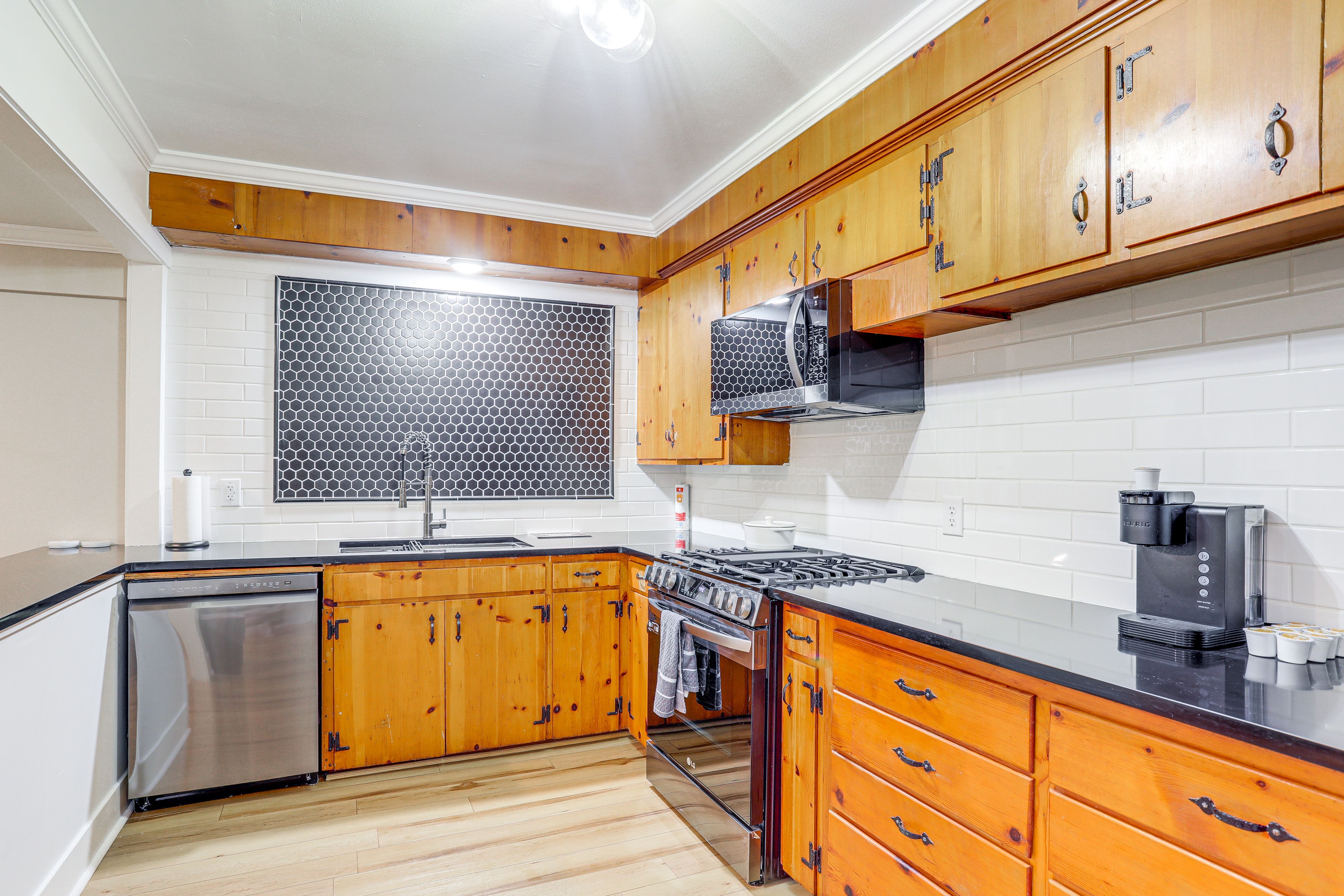 Kitchen | Keurig Coffee Maker | Dishwasher | Cooking Basics
