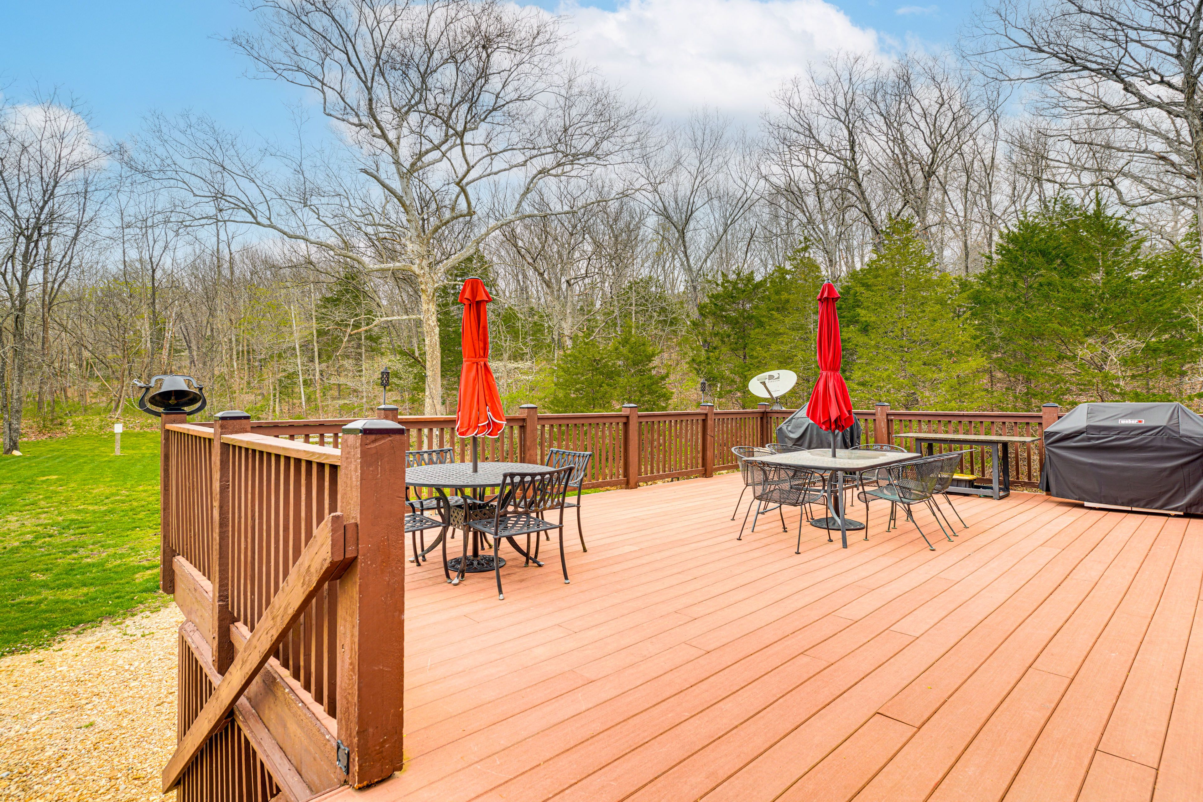 Furnished Deck | 1st Floor | Gas Grill & Charcoal Grill