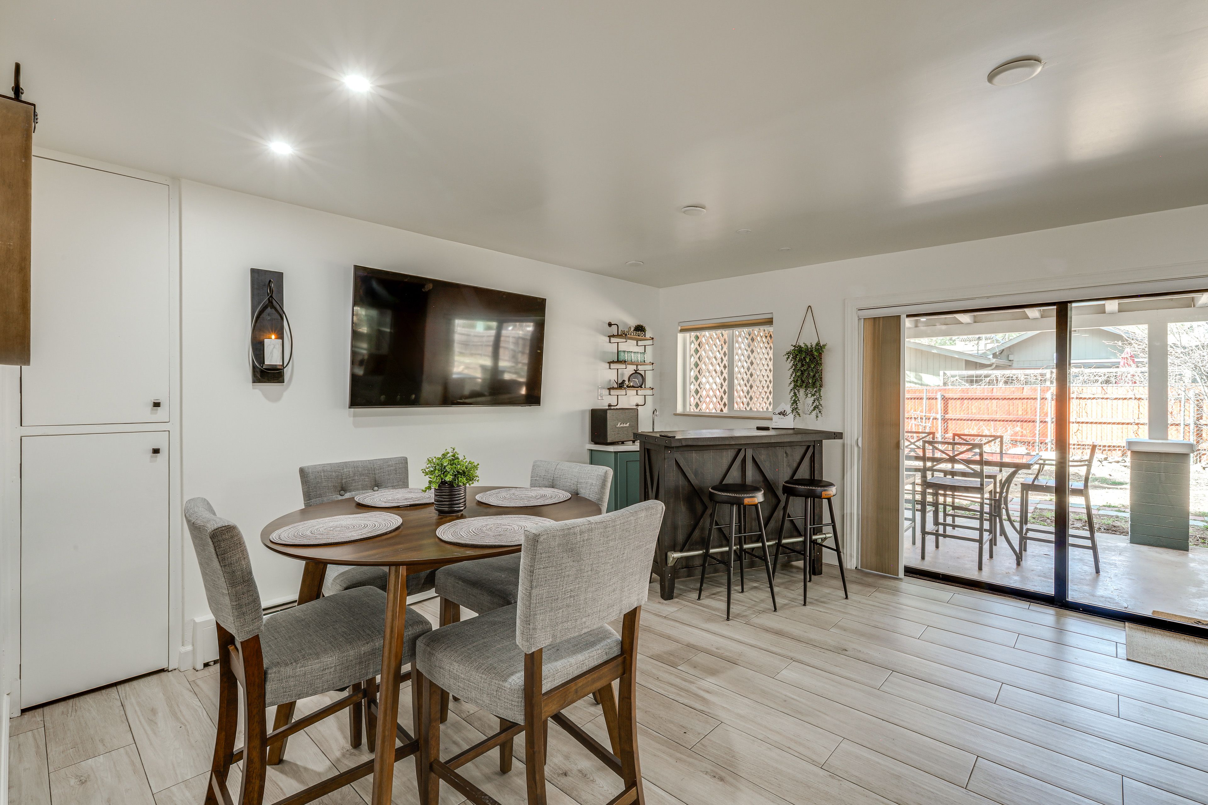 Dining Area | Wet Bar | Smart TV