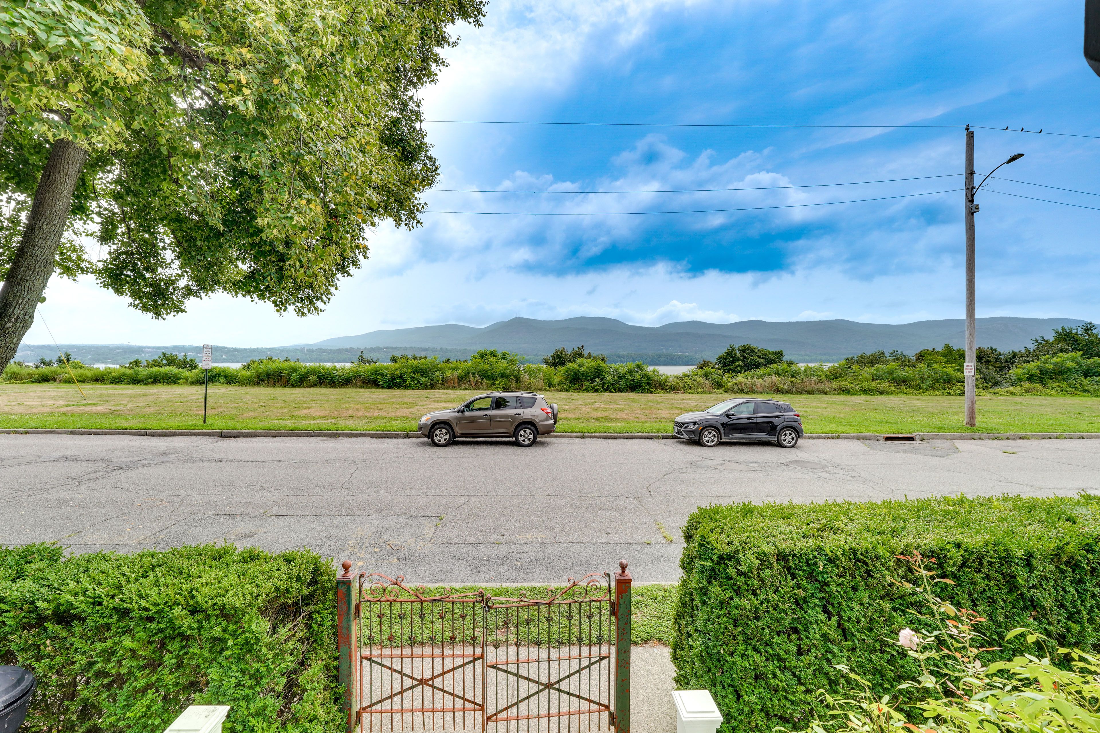 Property View | Hudson River