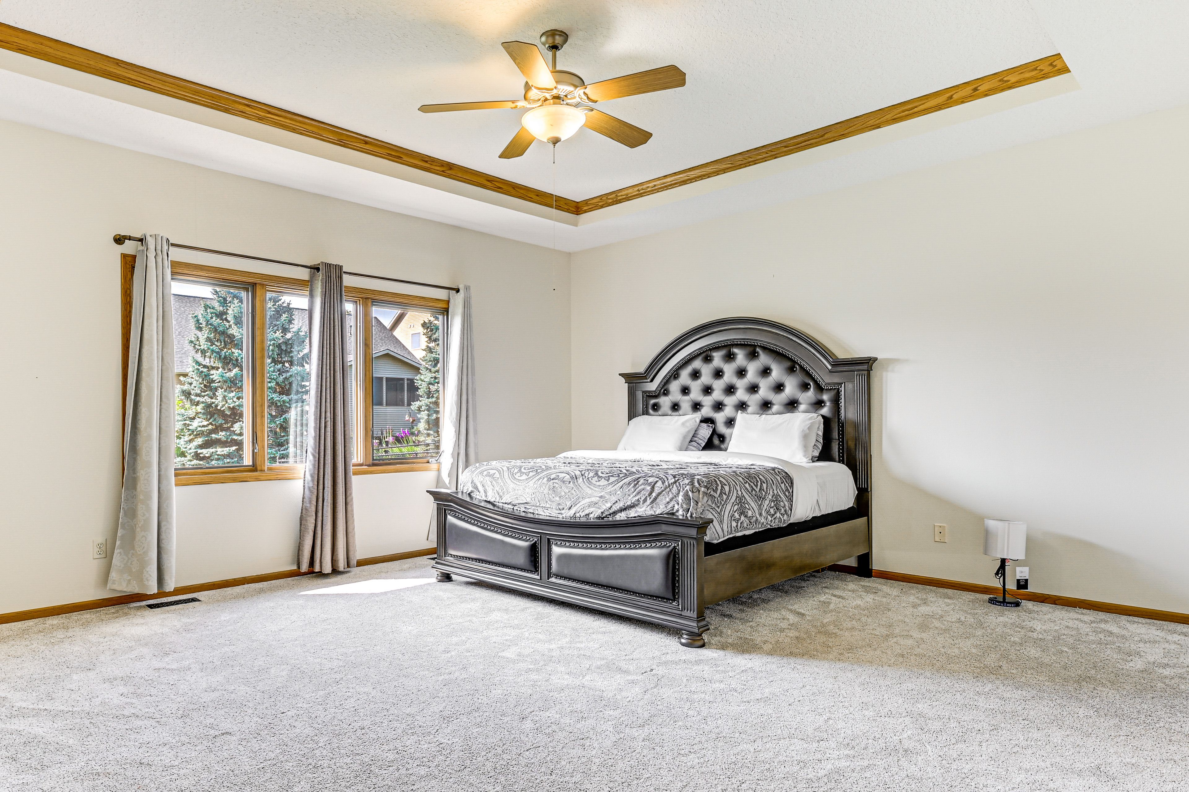 Bedroom 1 | 1st Floor | King Bed | Linens Provided | En-Suite Bathroom