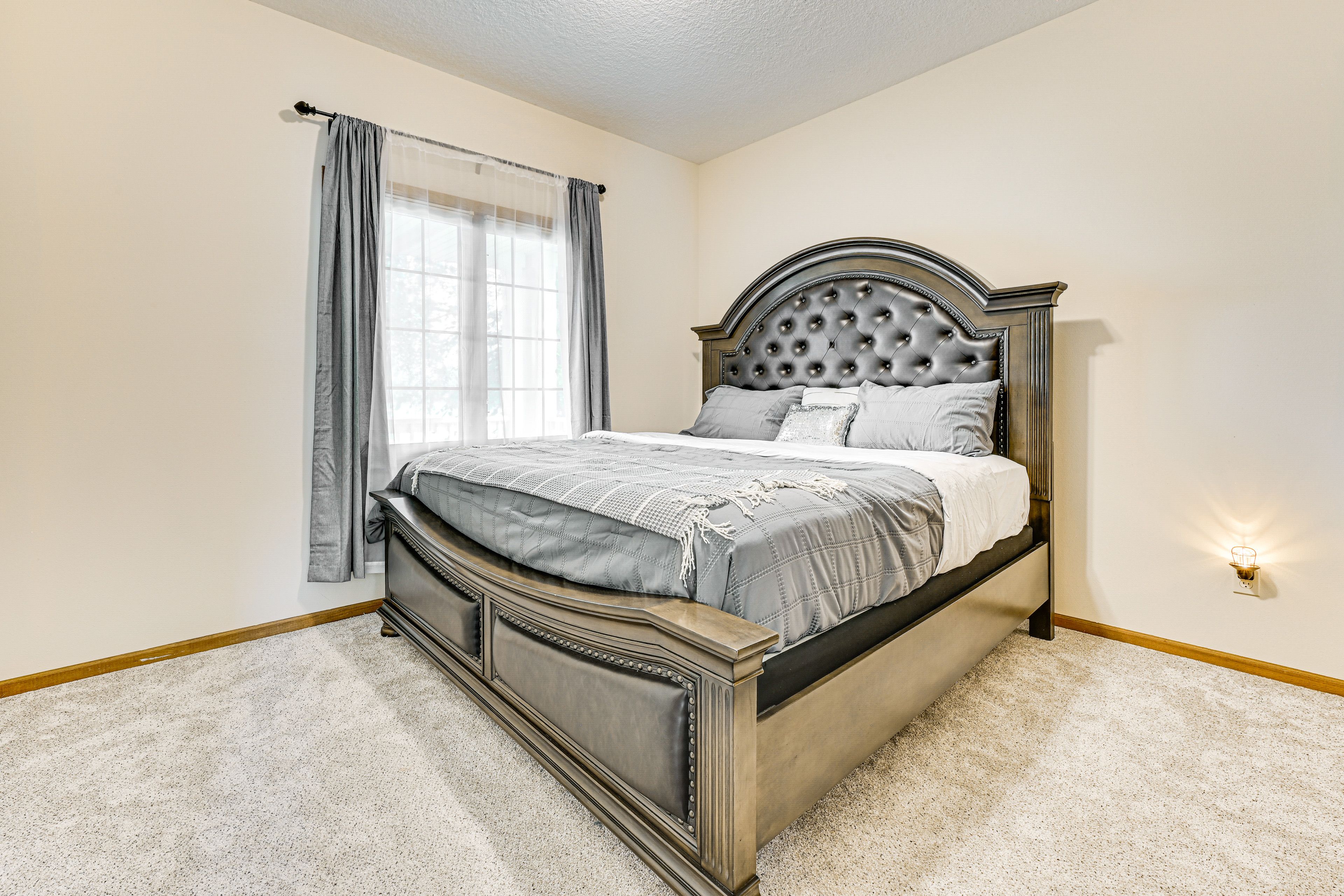 Bedroom 3 | 1st Floor | King Bed