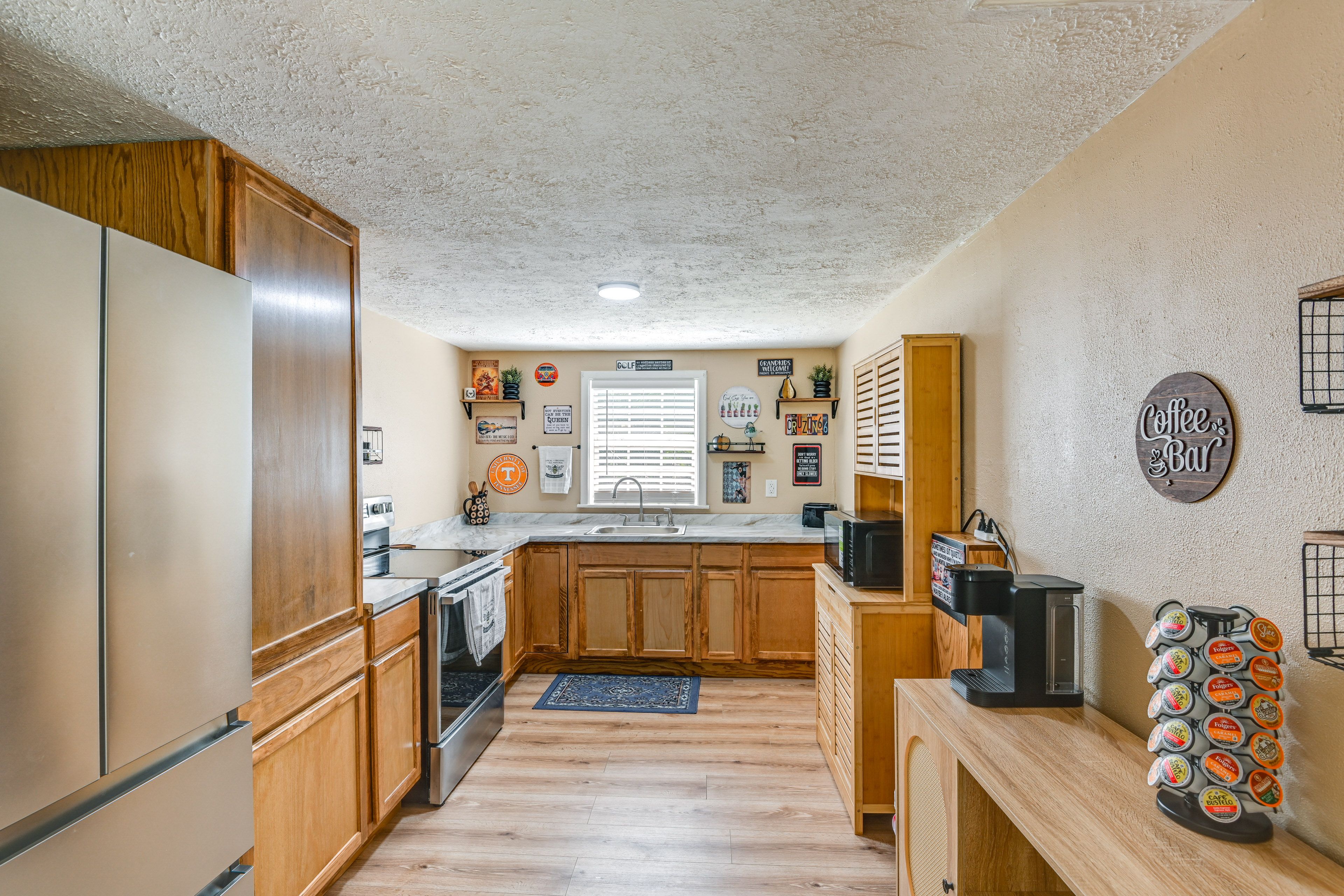 Kitchen | Keurig & Coffee Pods | Drip Coffee Maker | Blender | Toaster