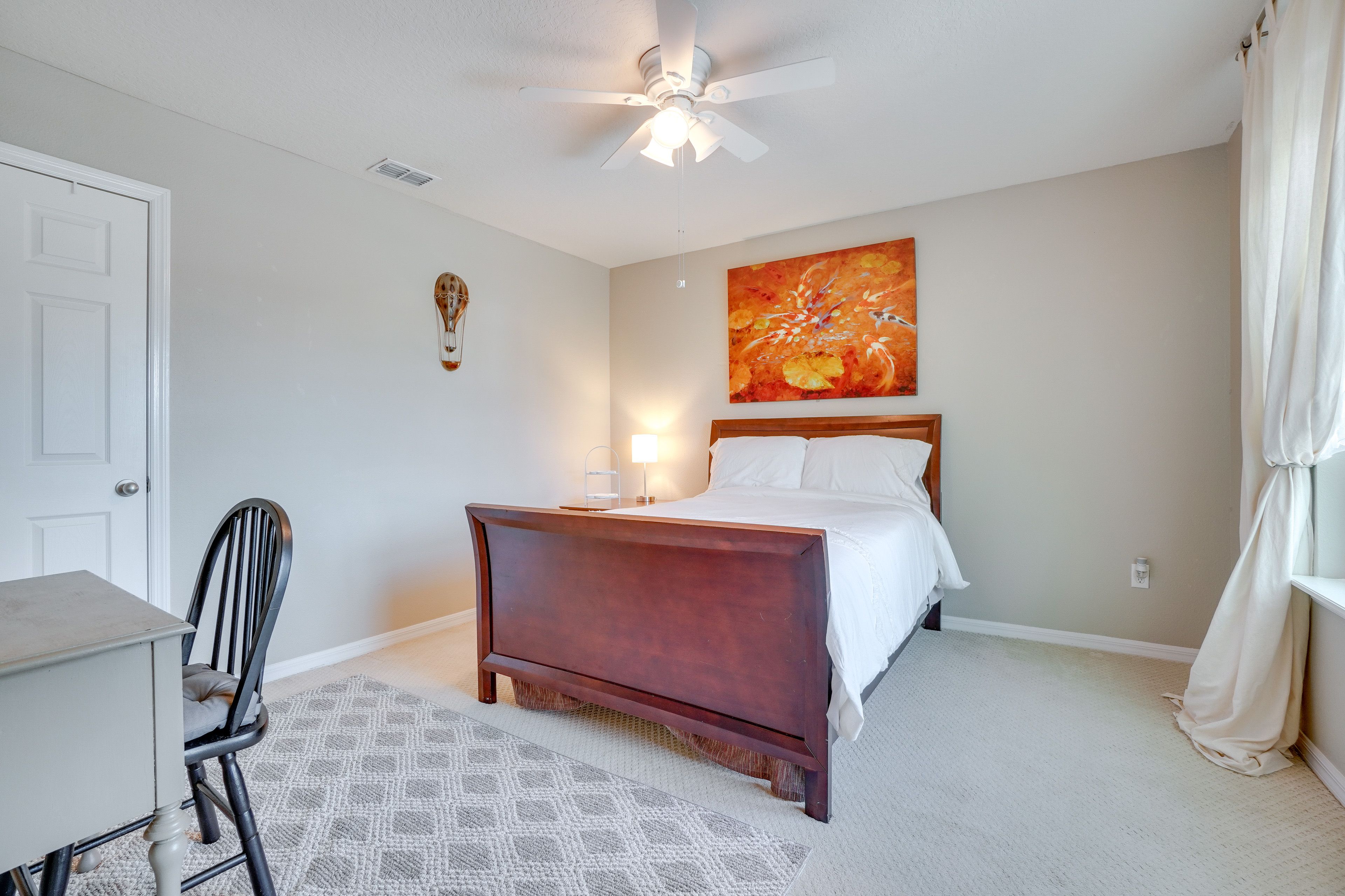 Bedroom 2 | Full Bed | 2nd Floor | Office Desk