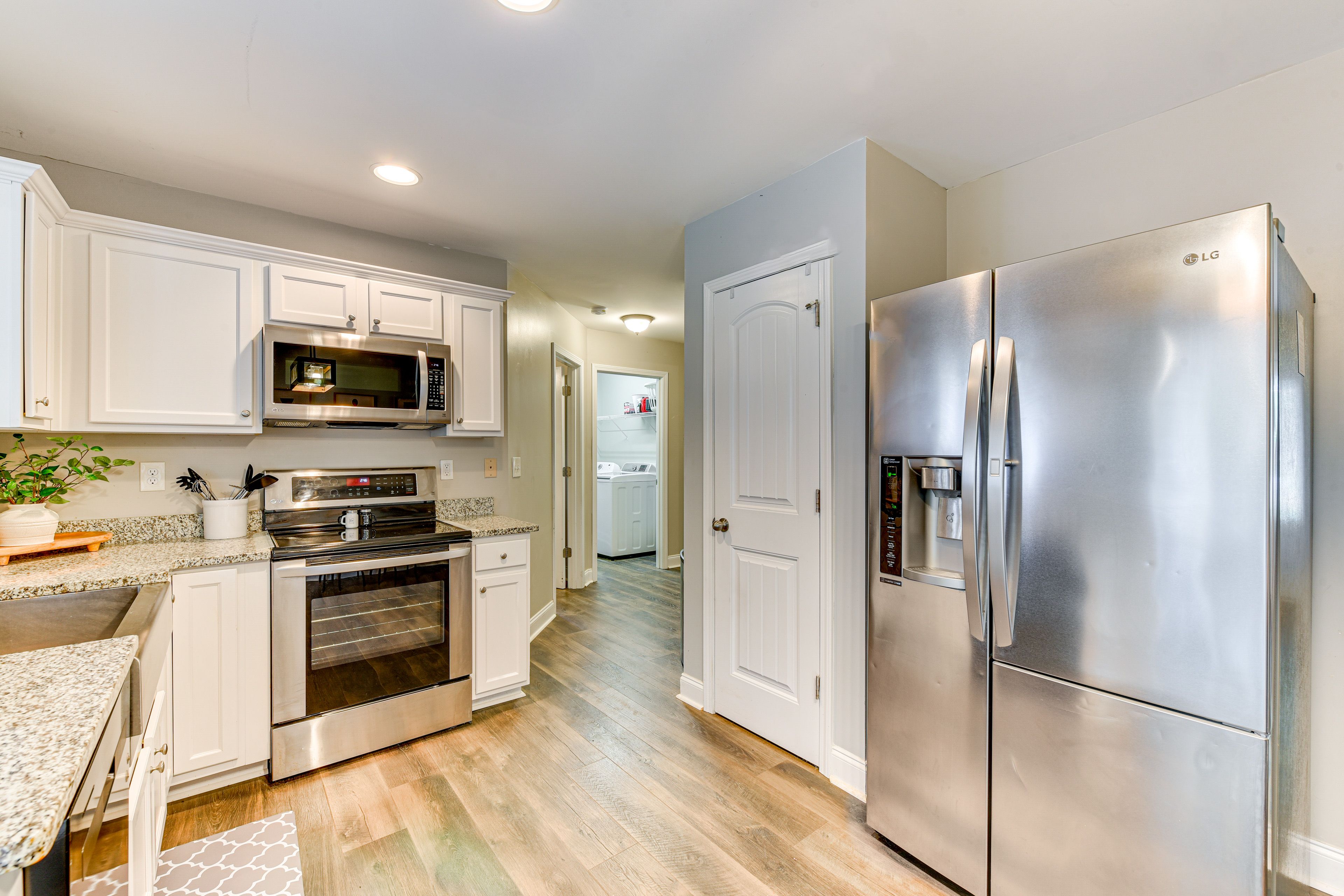 Kitchen | Keurig Coffee Maker | Crockpot