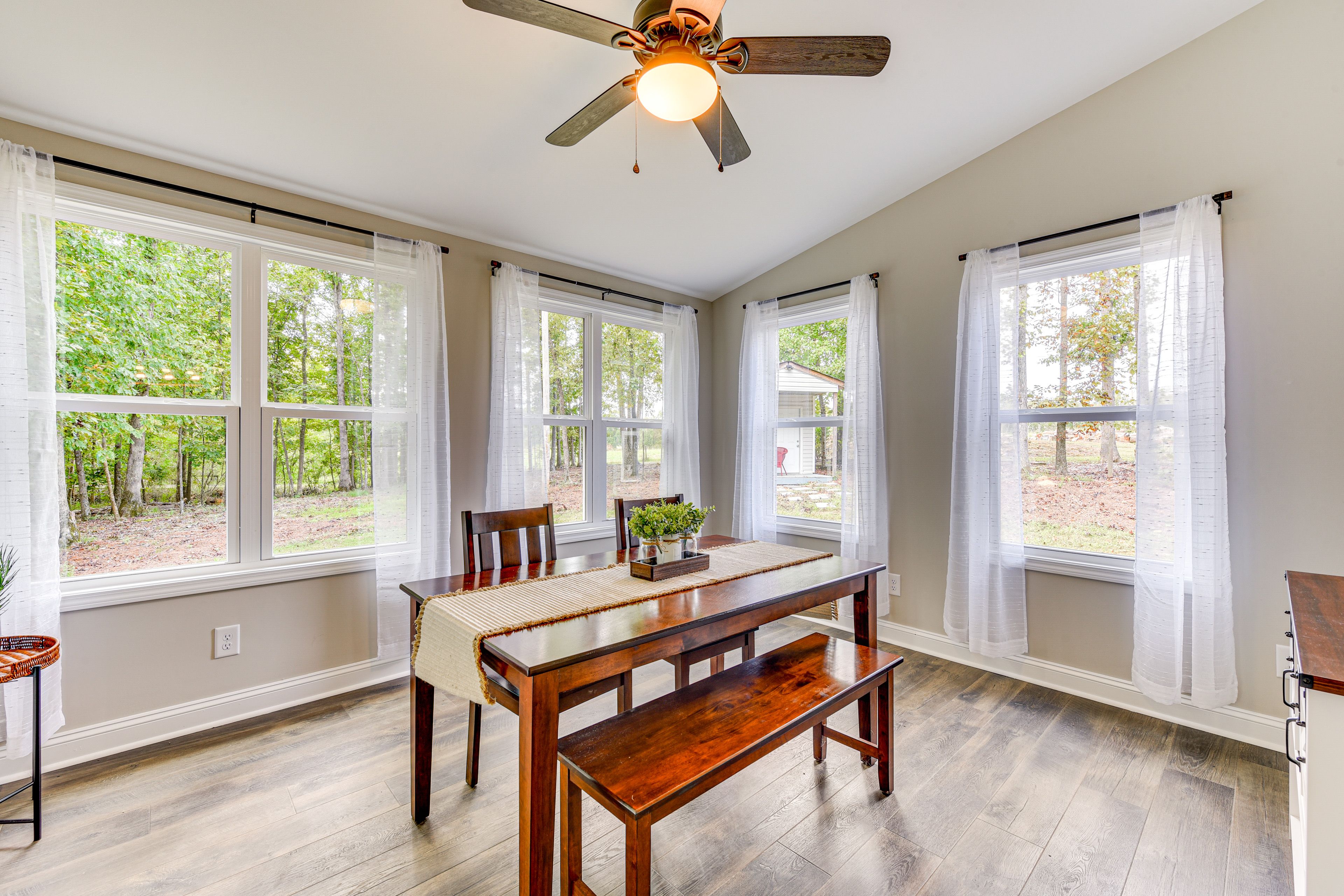 Dining Room | Dishware & Flatware