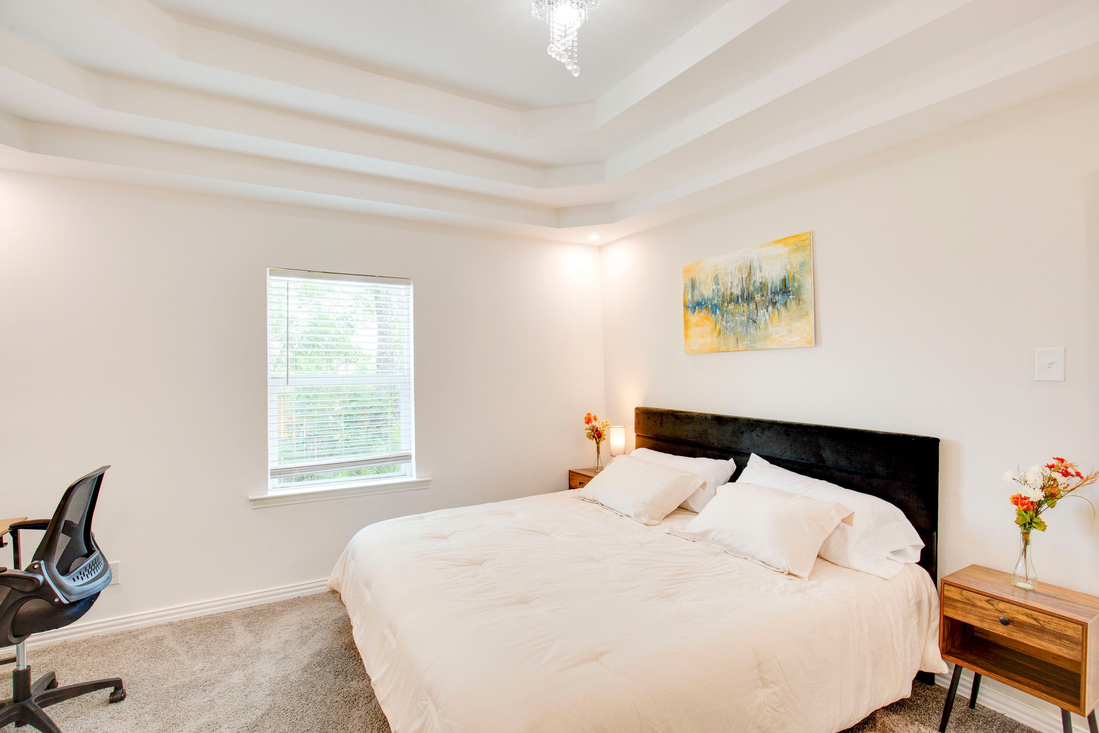 Bedroom 1 | King Bed | En-Suite Bathroom