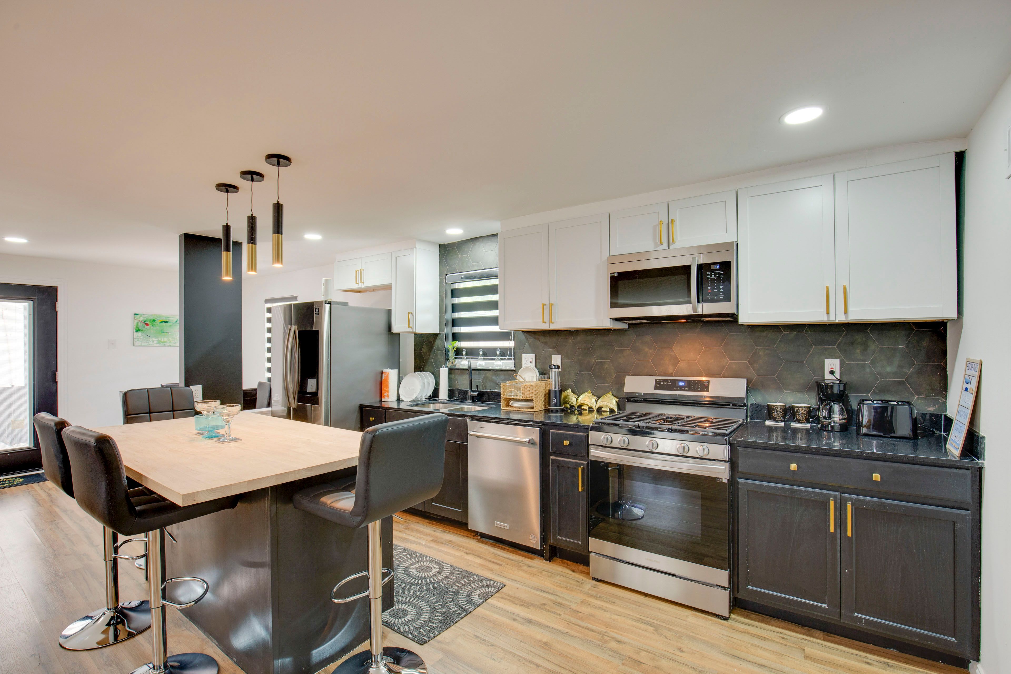 Kitchen | Single-Story Home | Central Air Conditioning