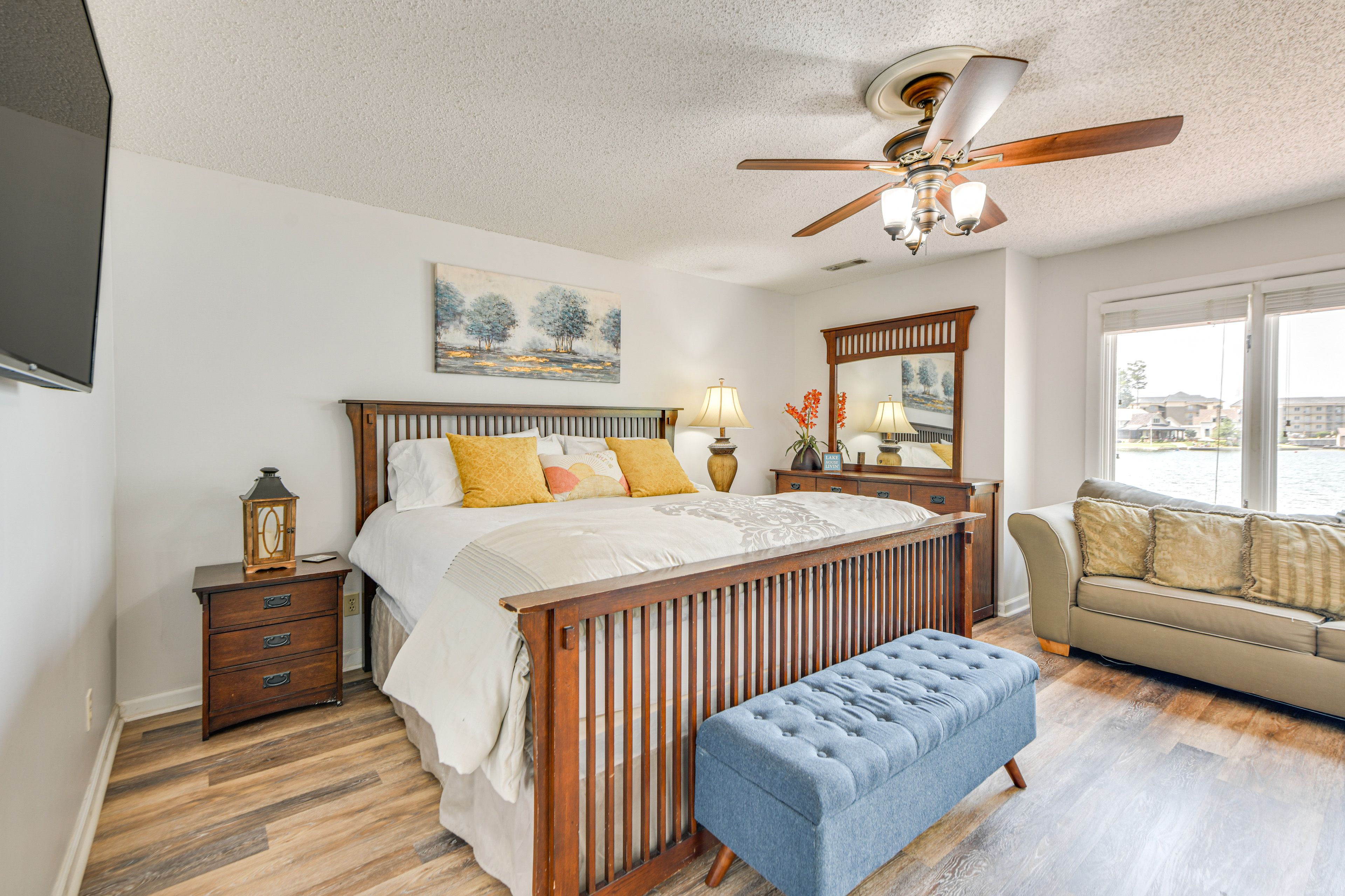 Bedroom 1 | 2nd Floor | King Bed | Queen Sleeper Sofa | Linens Provided