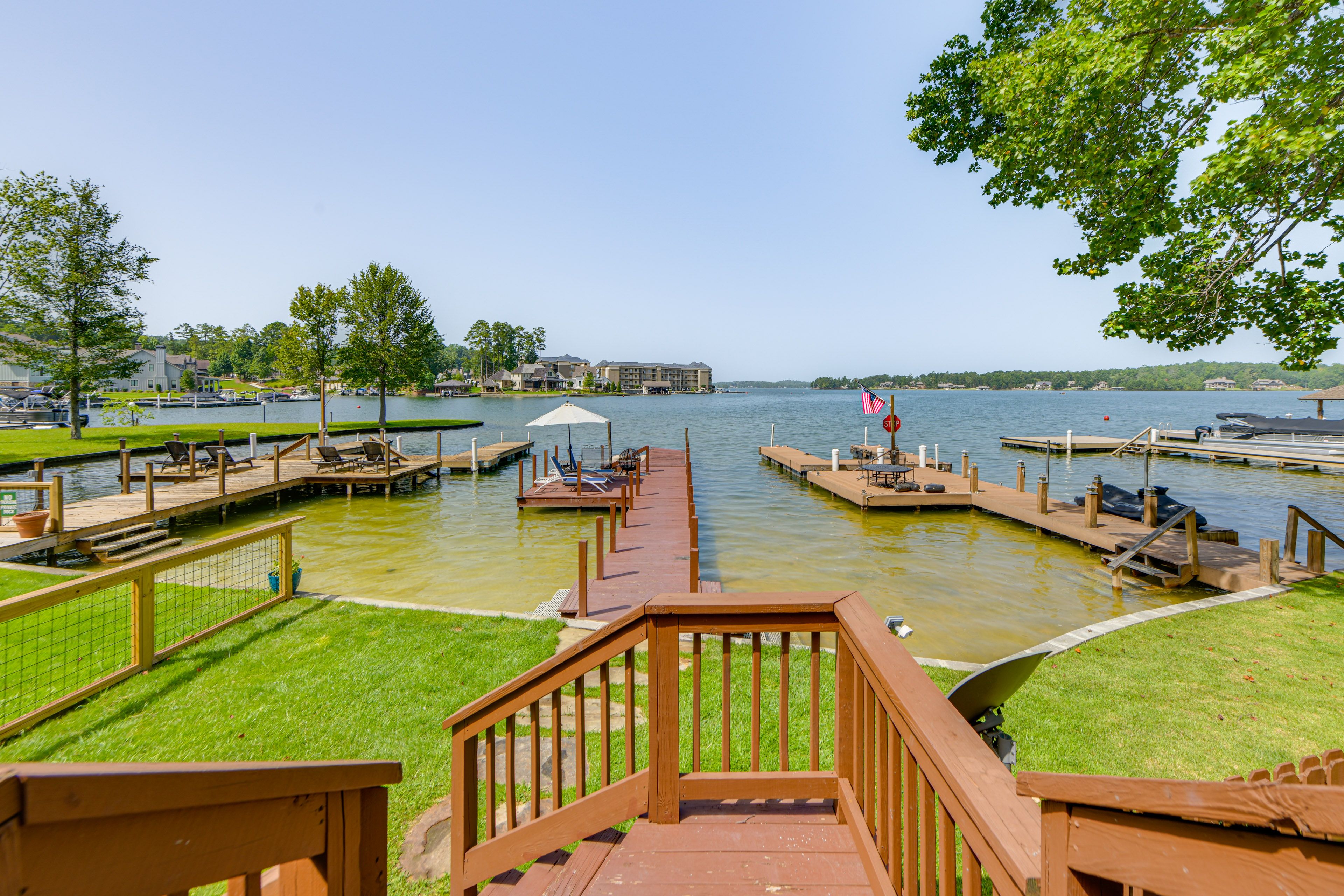 Dadeville Vacation Rental | 3BR | 2.5BA | Stairs Required | 1,662 Sq Ft