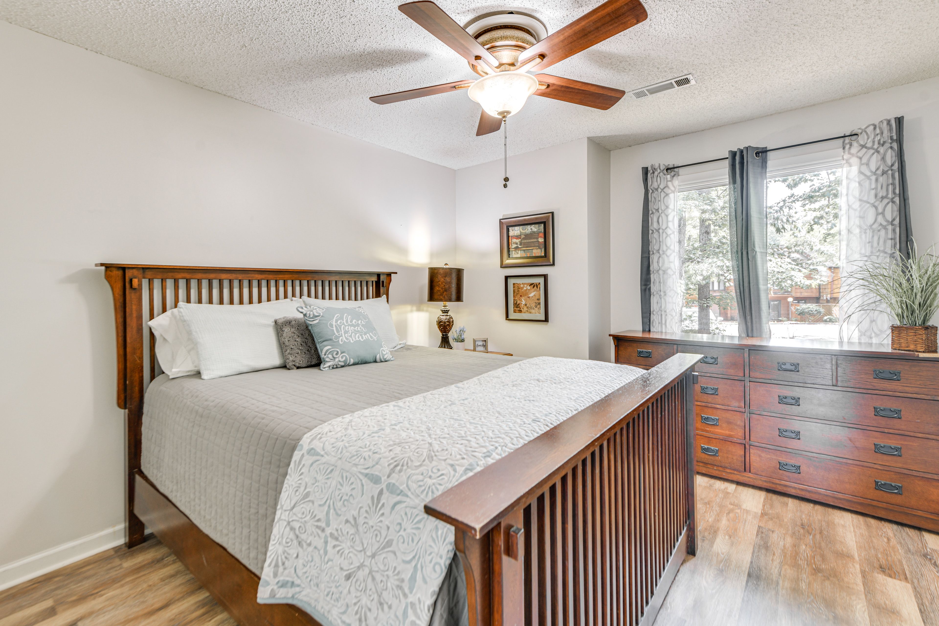 Bedroom 3 | 2nd Floor | Queen Bed
