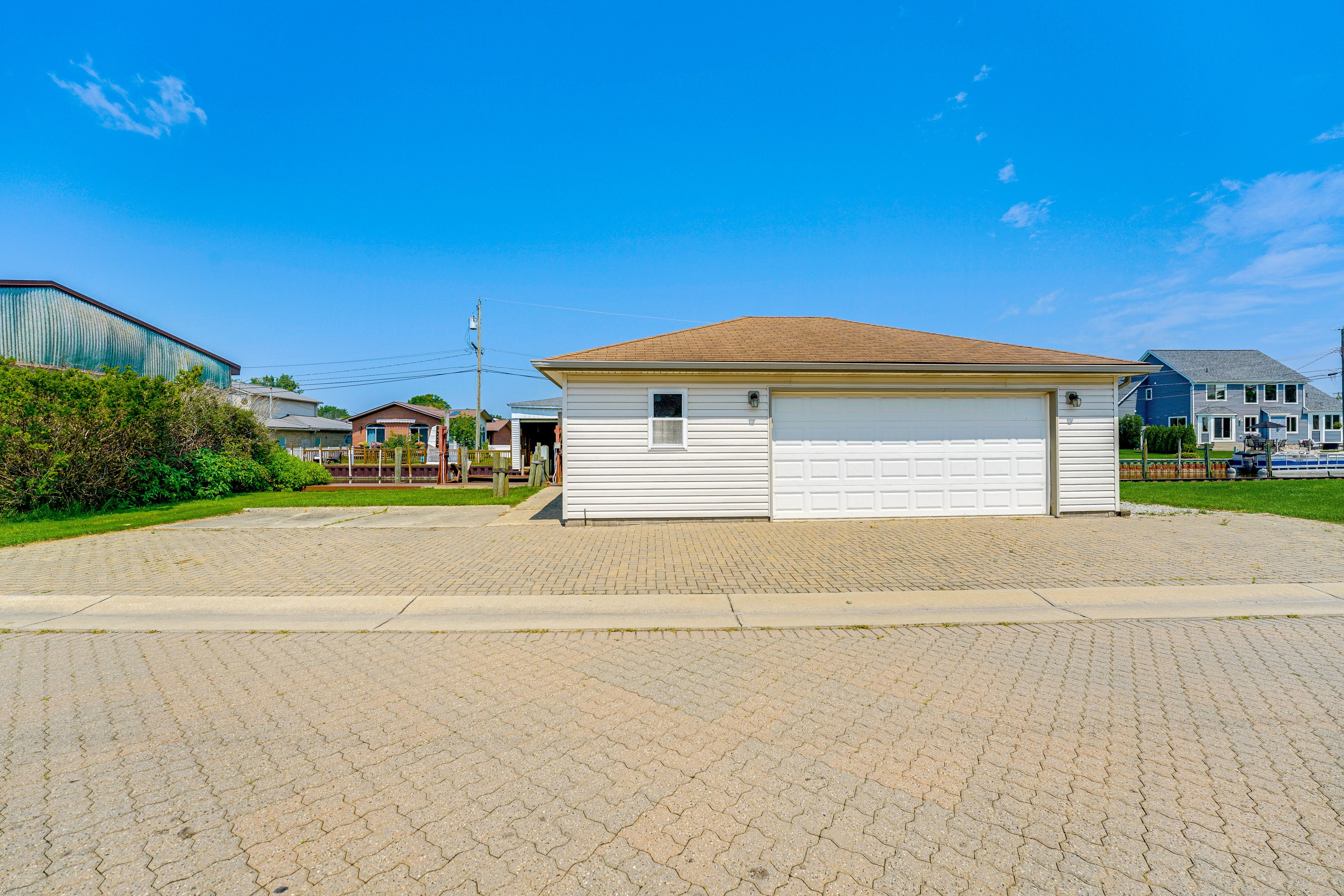 Parking | Overflow Parking Lot (4 Vehicles)