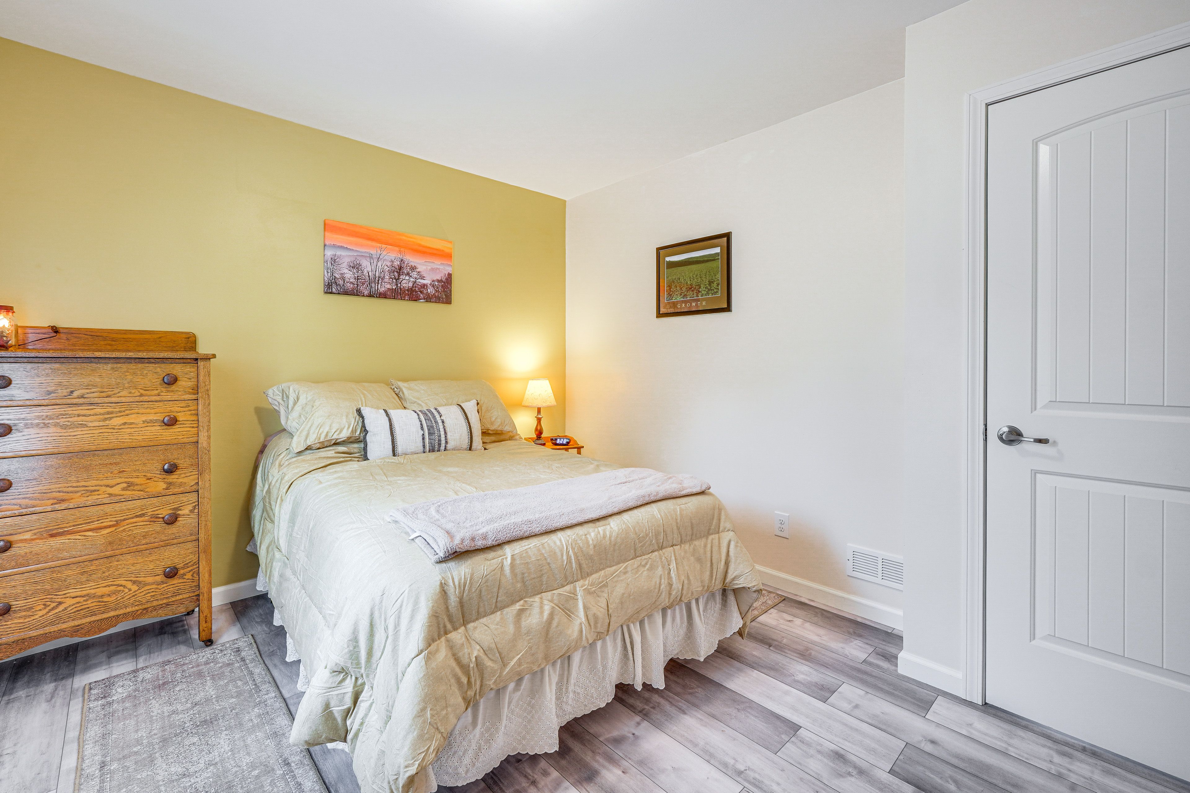 Bedroom 2 | Full Bed