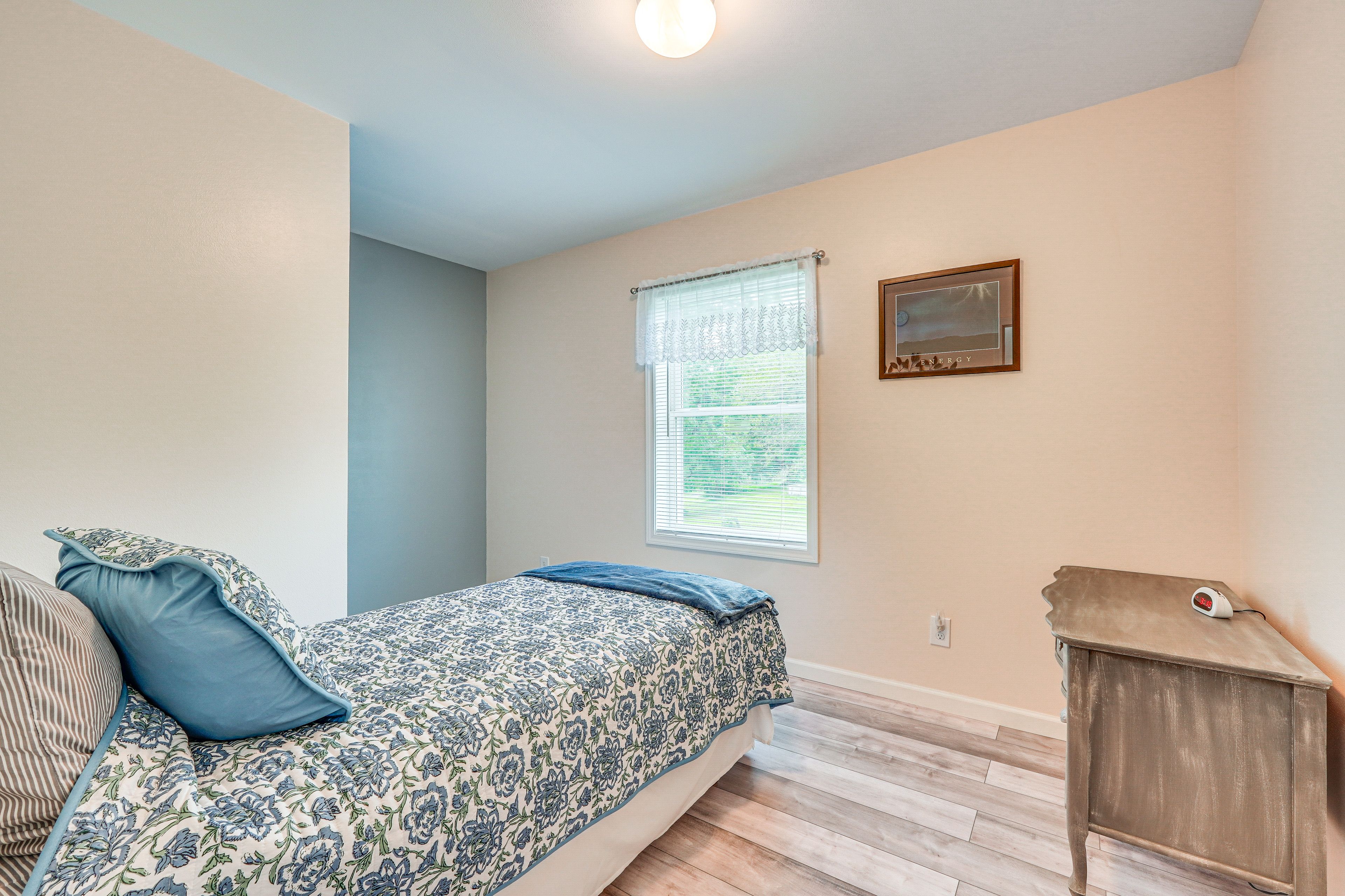 Bedroom 3 | Twin Bed