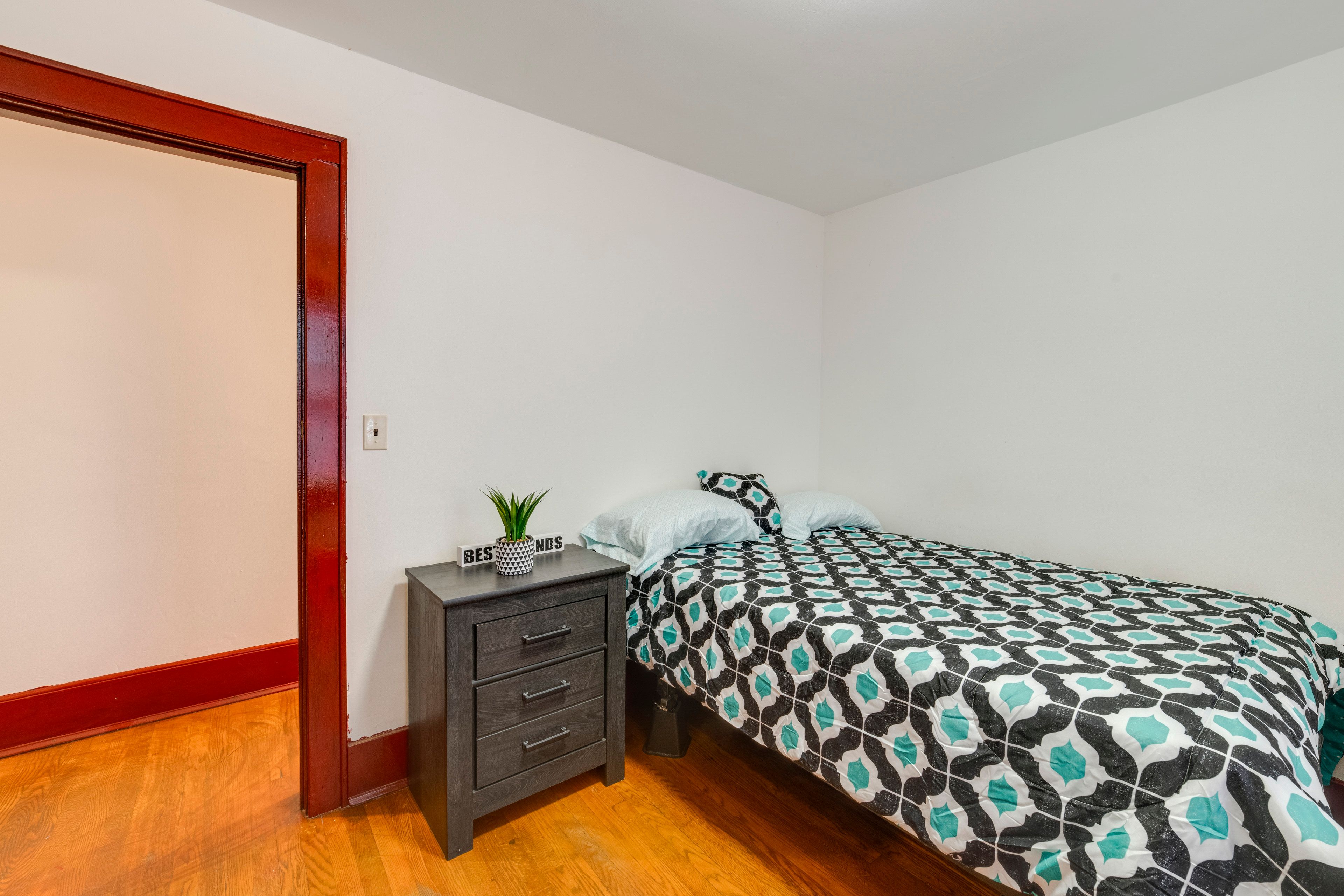 Bedroom 2 | 2nd Floor | Full Bed