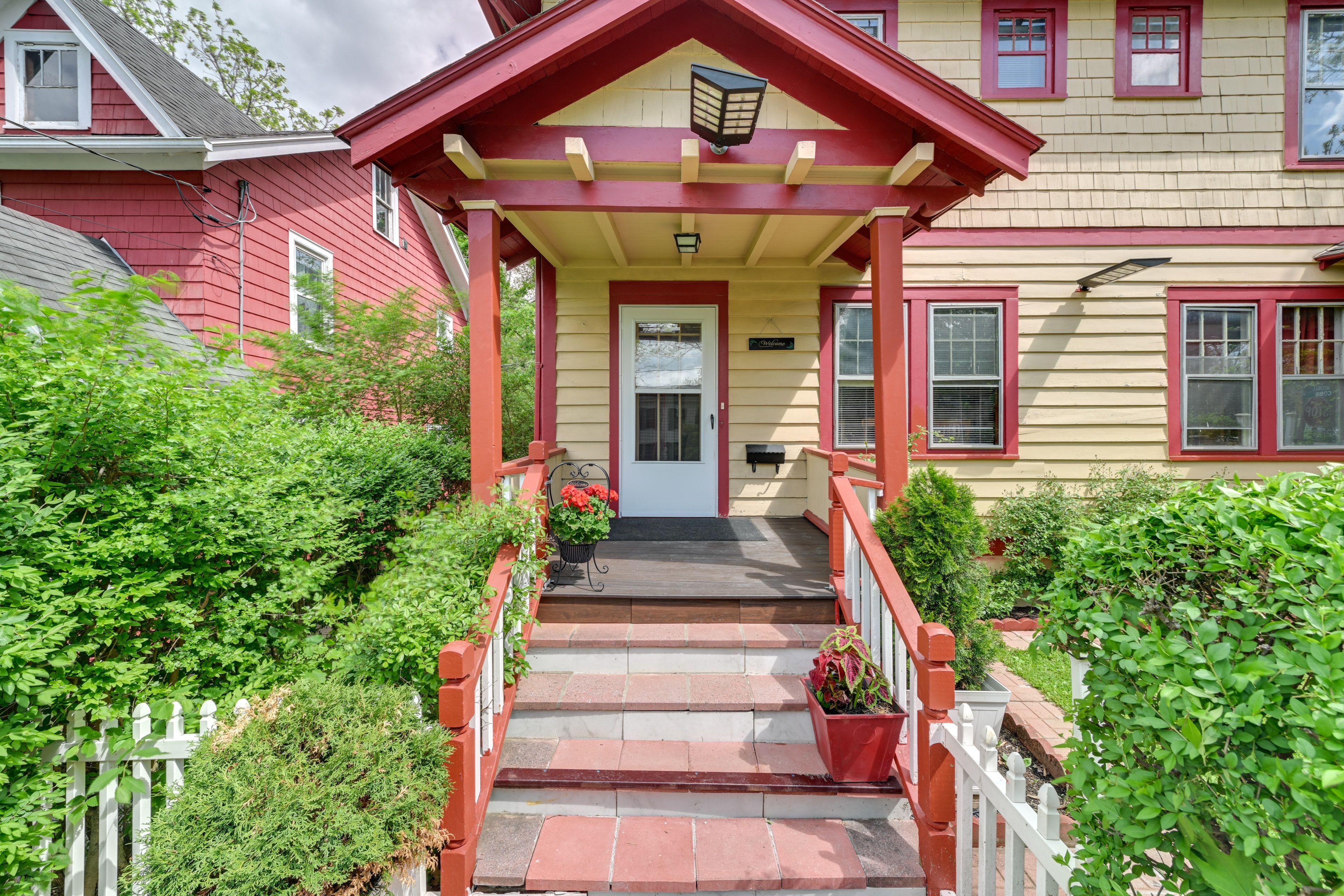 Duplex Entrance