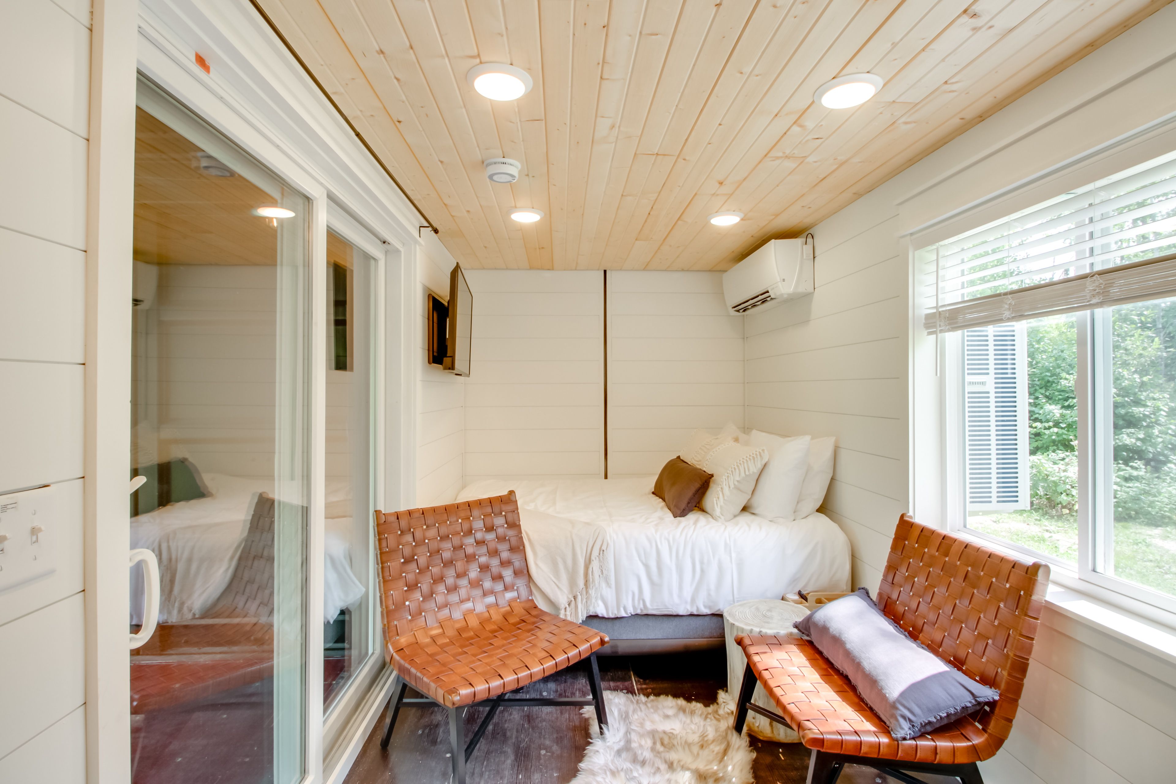 Nashwauk Vacation Rental | Studio | 1BA | 2 Steps to Enter | 160 Sq Ft