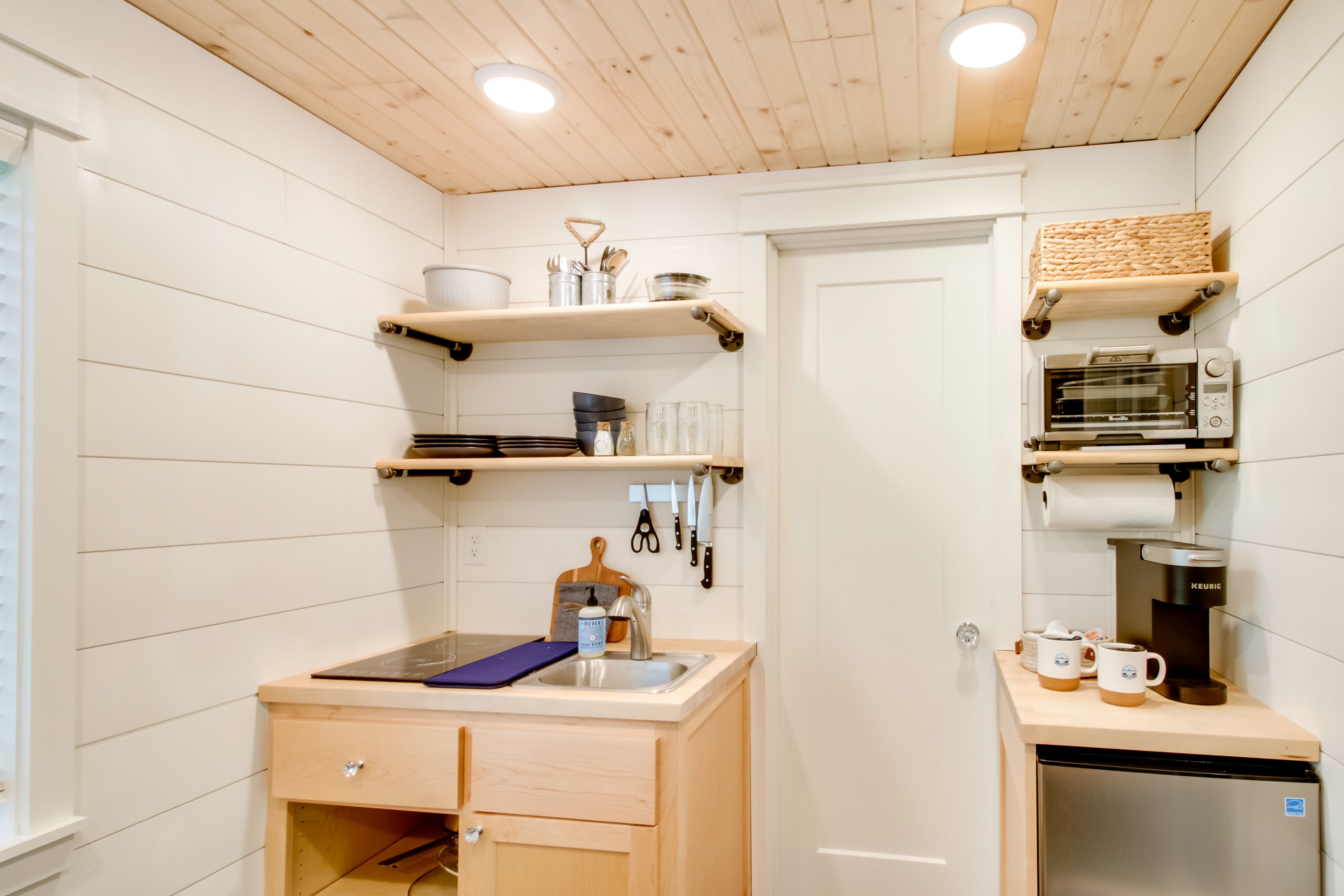 Kitchenette | Cooking Basics | Keurig Coffee Maker