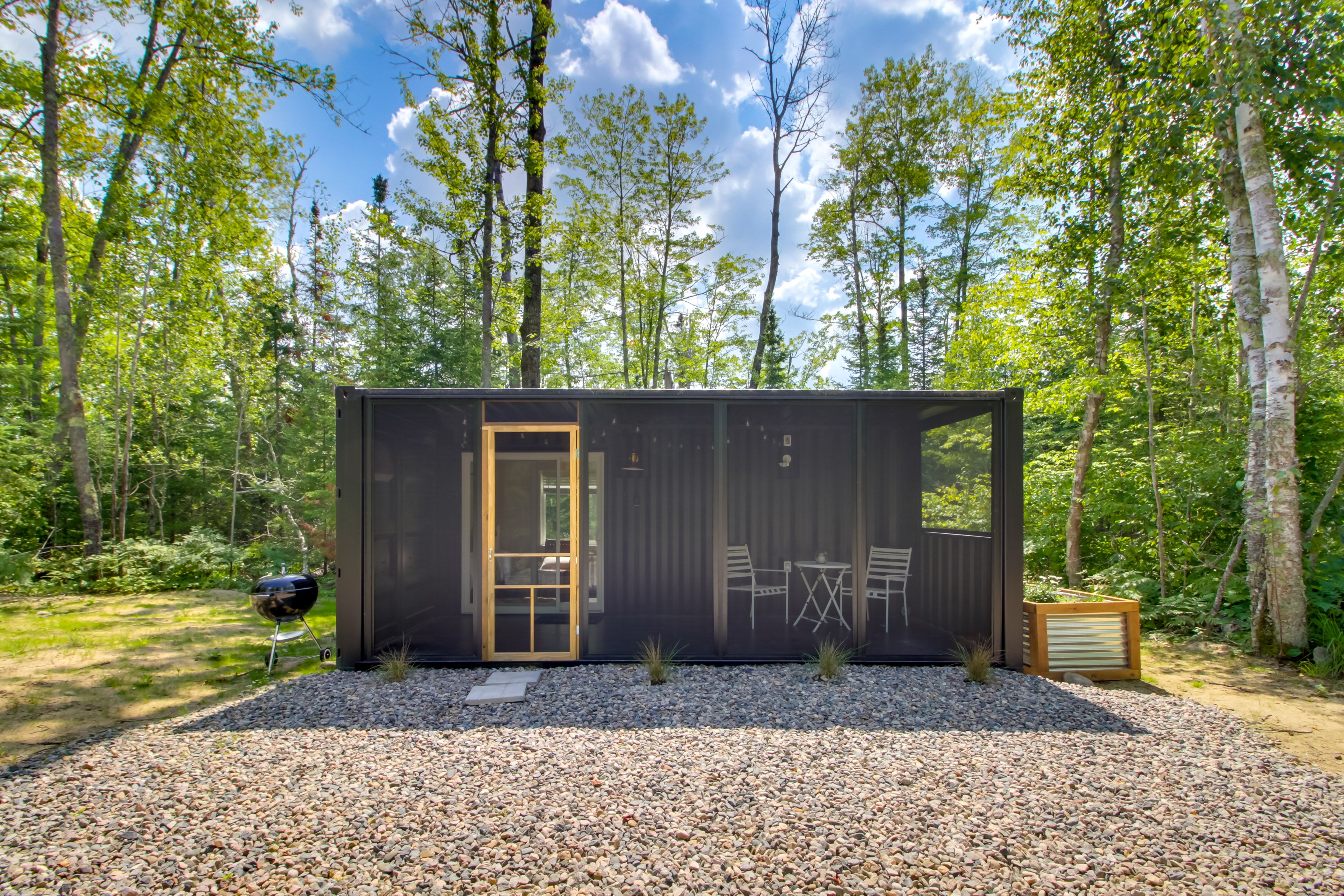 Exterior | Charcoal Grill | Screened Patio