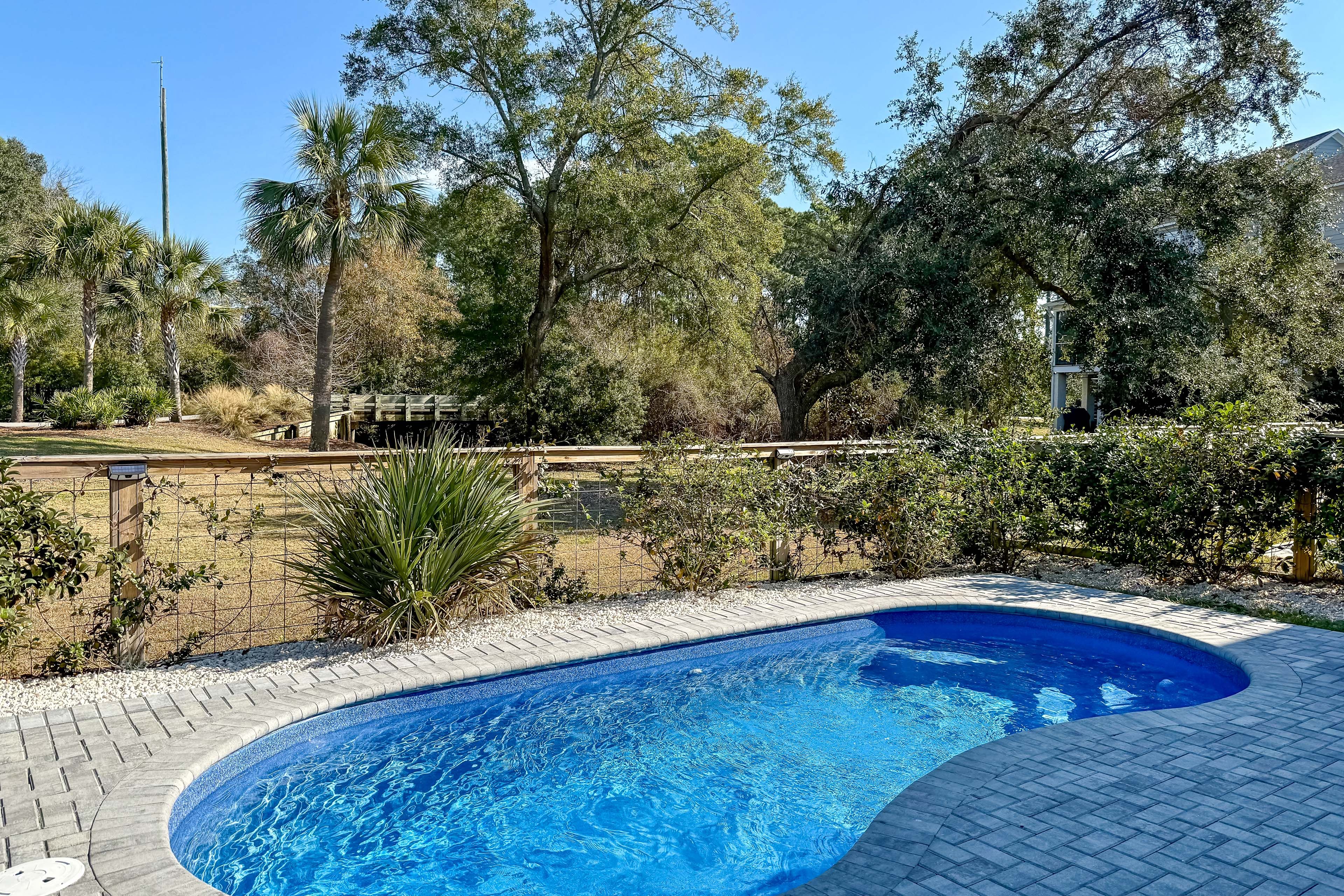 Private Pool (Depth 4')