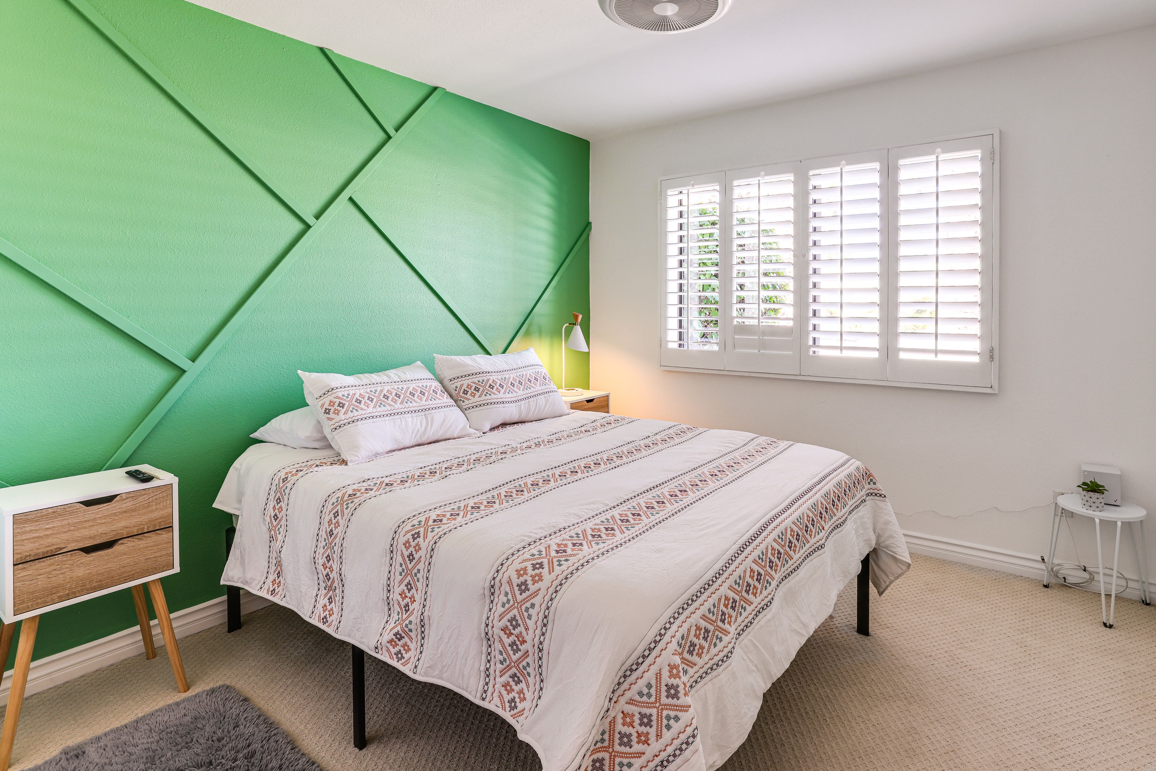 Bedroom 2 | Queen Bed | Smart TV