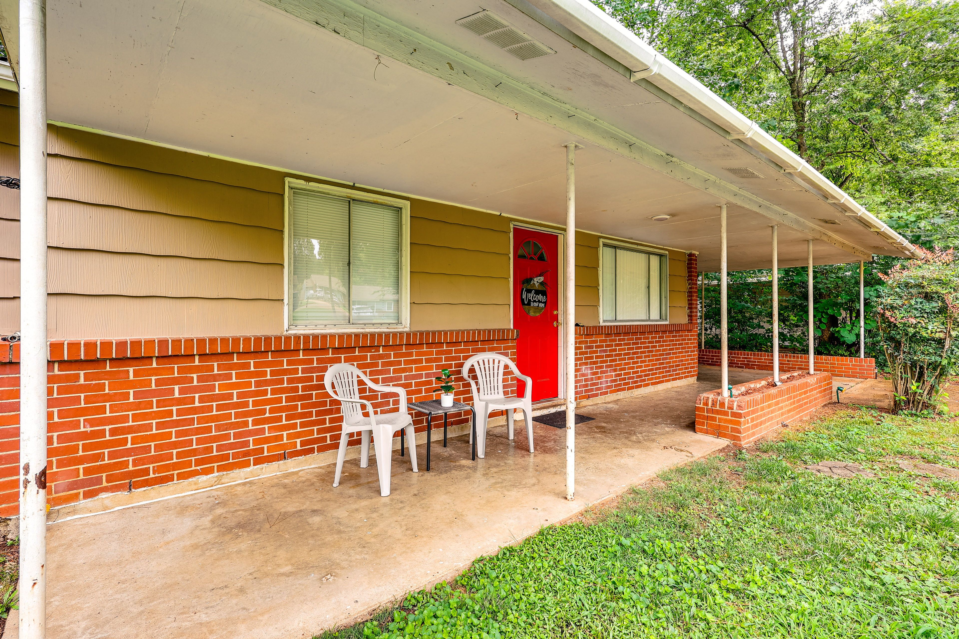 Patio | Front Entry