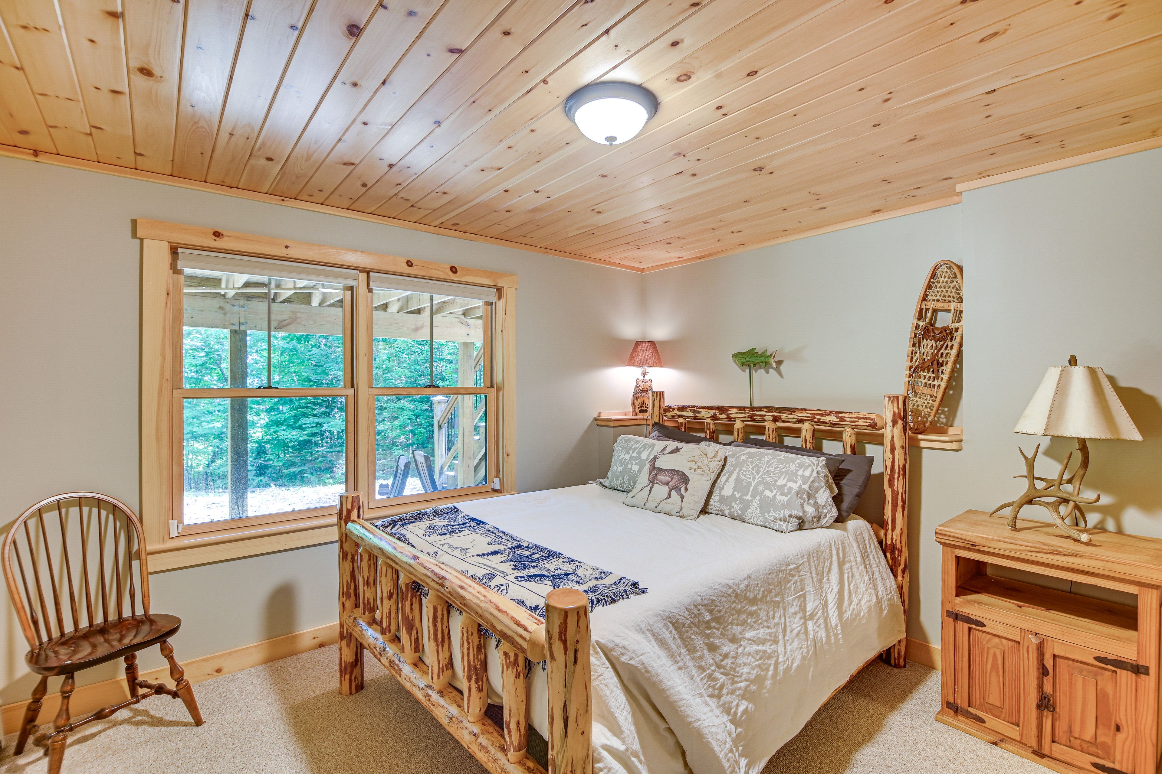Bedroom 3 | Lower Level | Queen Bed