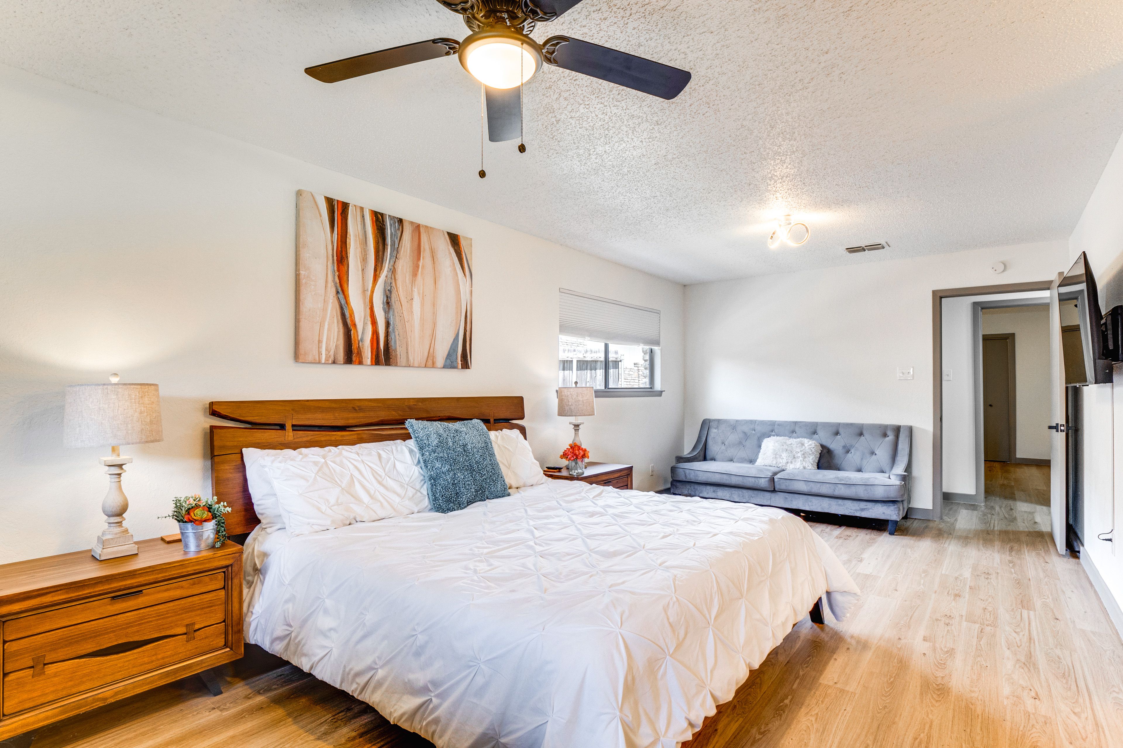 Bedroom Suite | King Bed | Flat-Screen TV