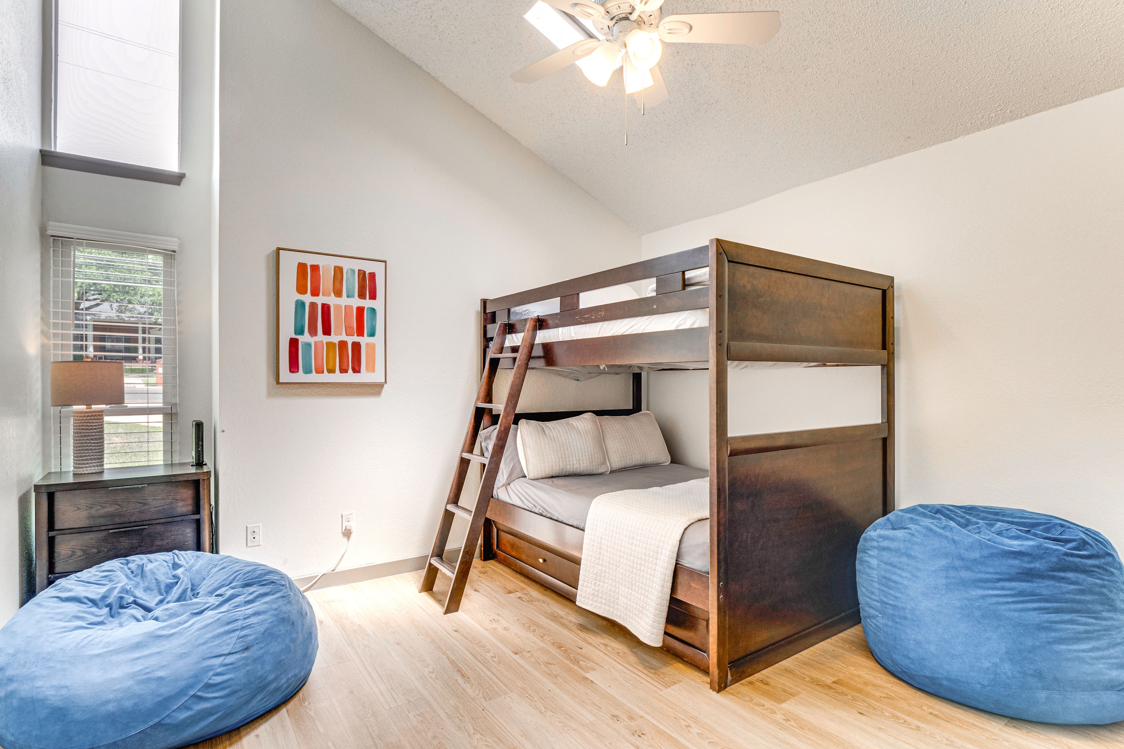Bedroom 3 | Twin/Full Bunk Bed w/ Twin Trundle