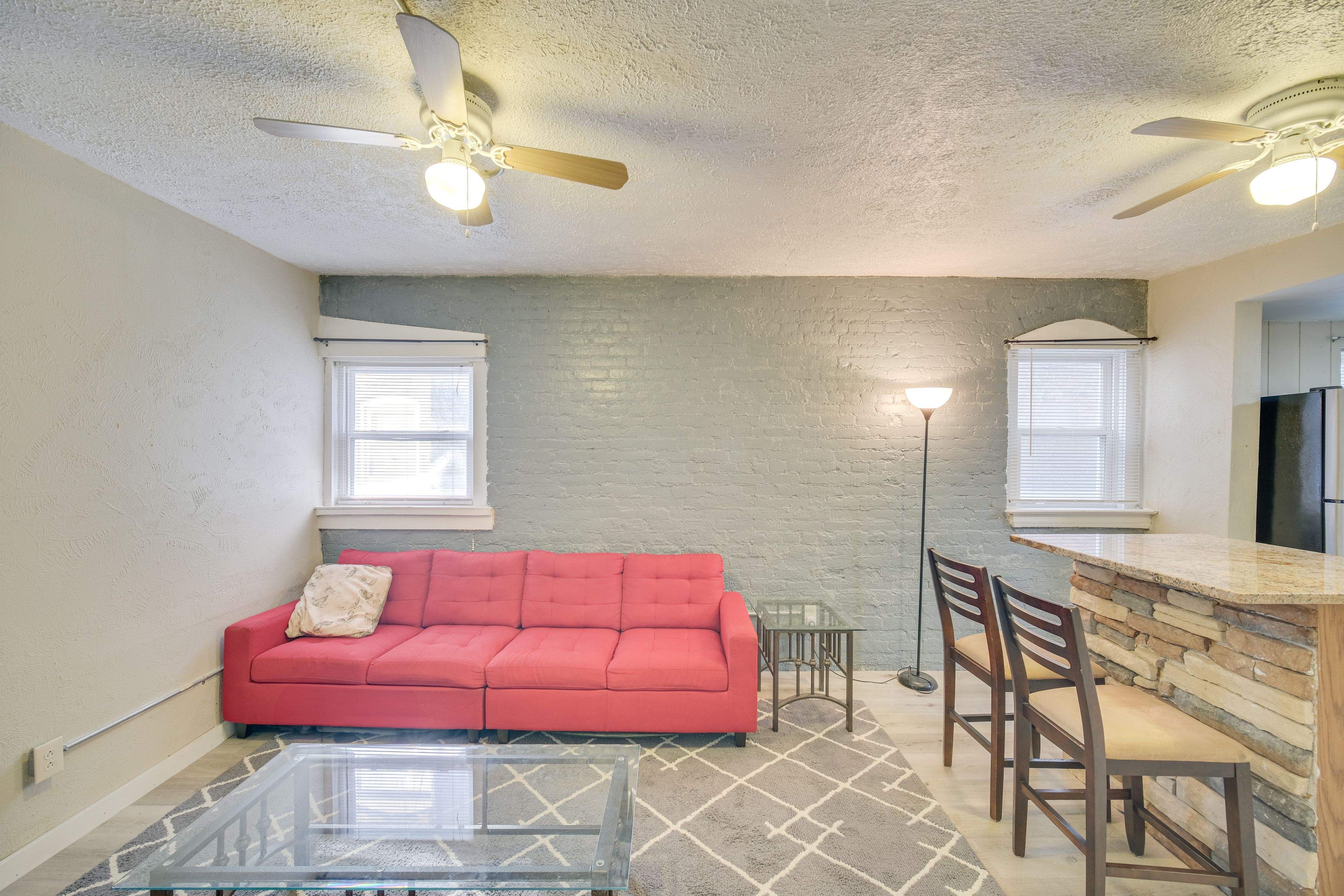 Living Room | Free WiFi | Central Heating | Smart TV