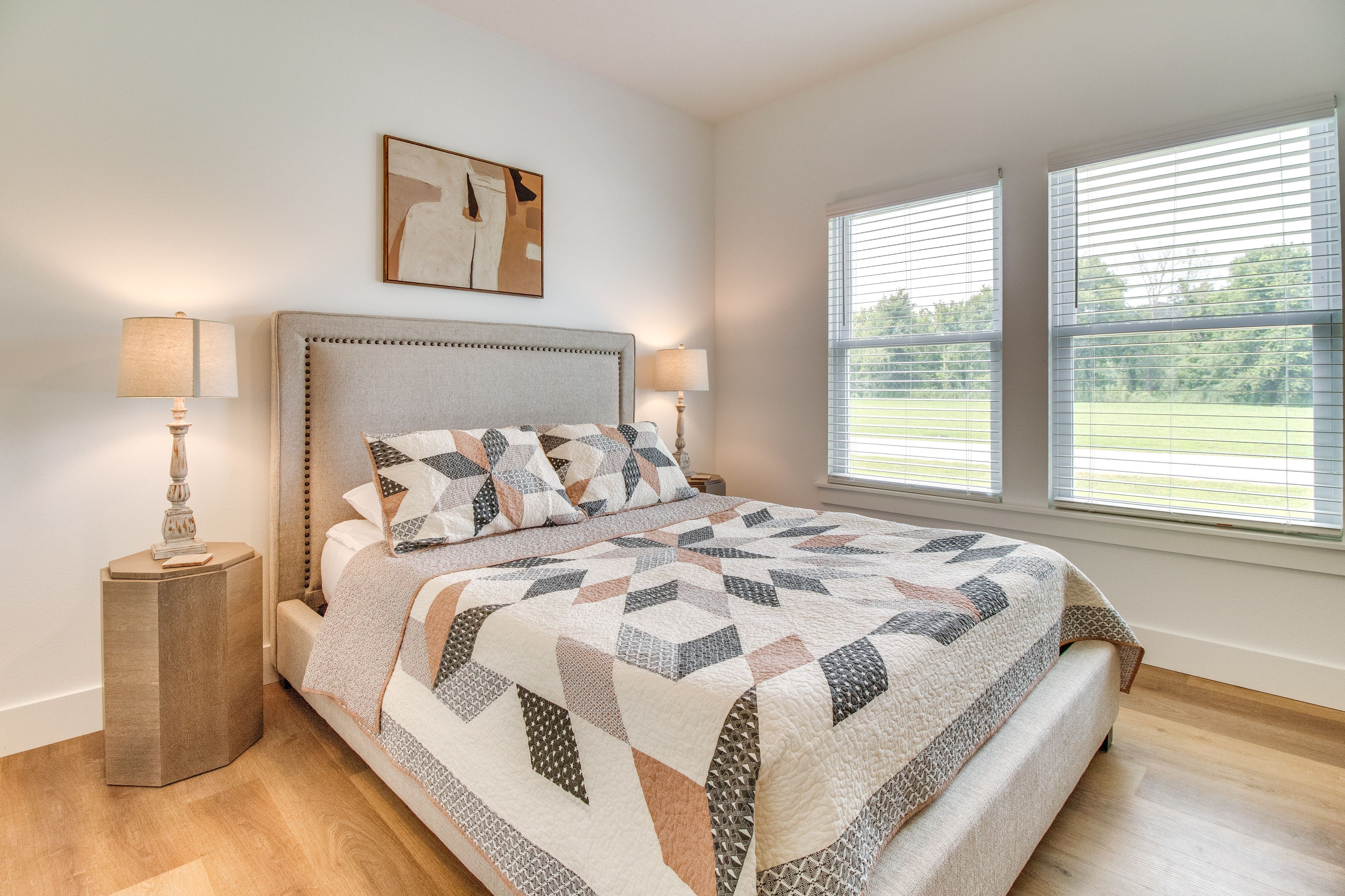 Bedroom 2 | Queen Bed