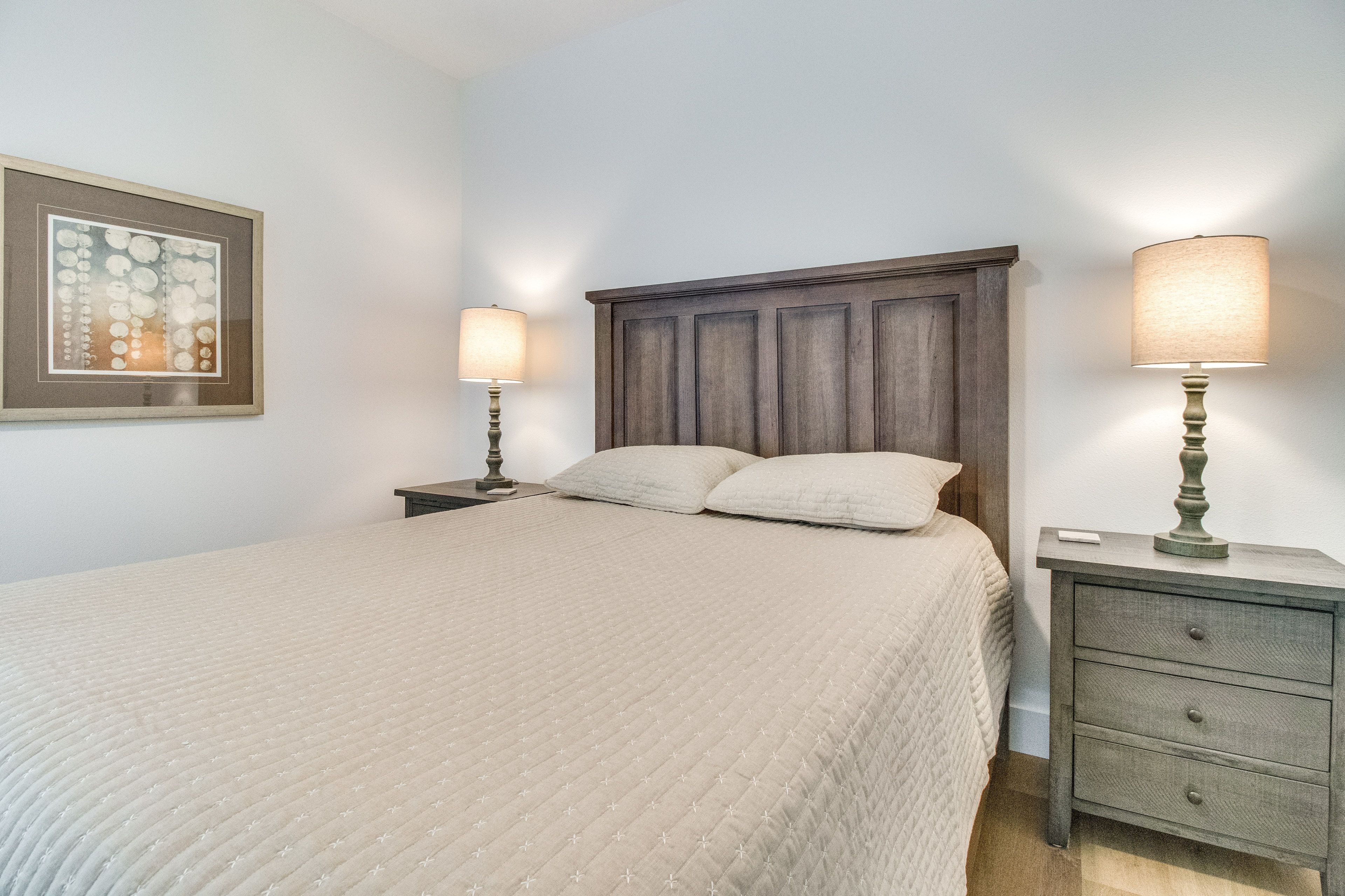 Bedroom 3 | Queen Bed