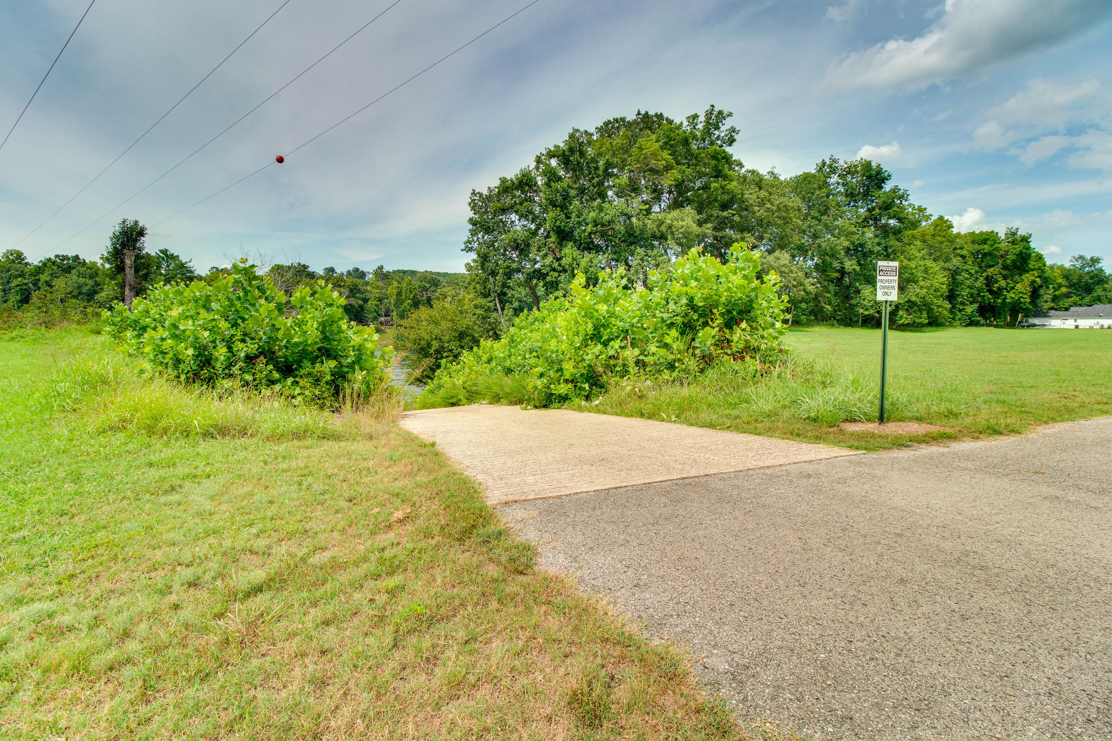 Community Boat Ramp | Boat/Trailer Parking Available (Community Lot)