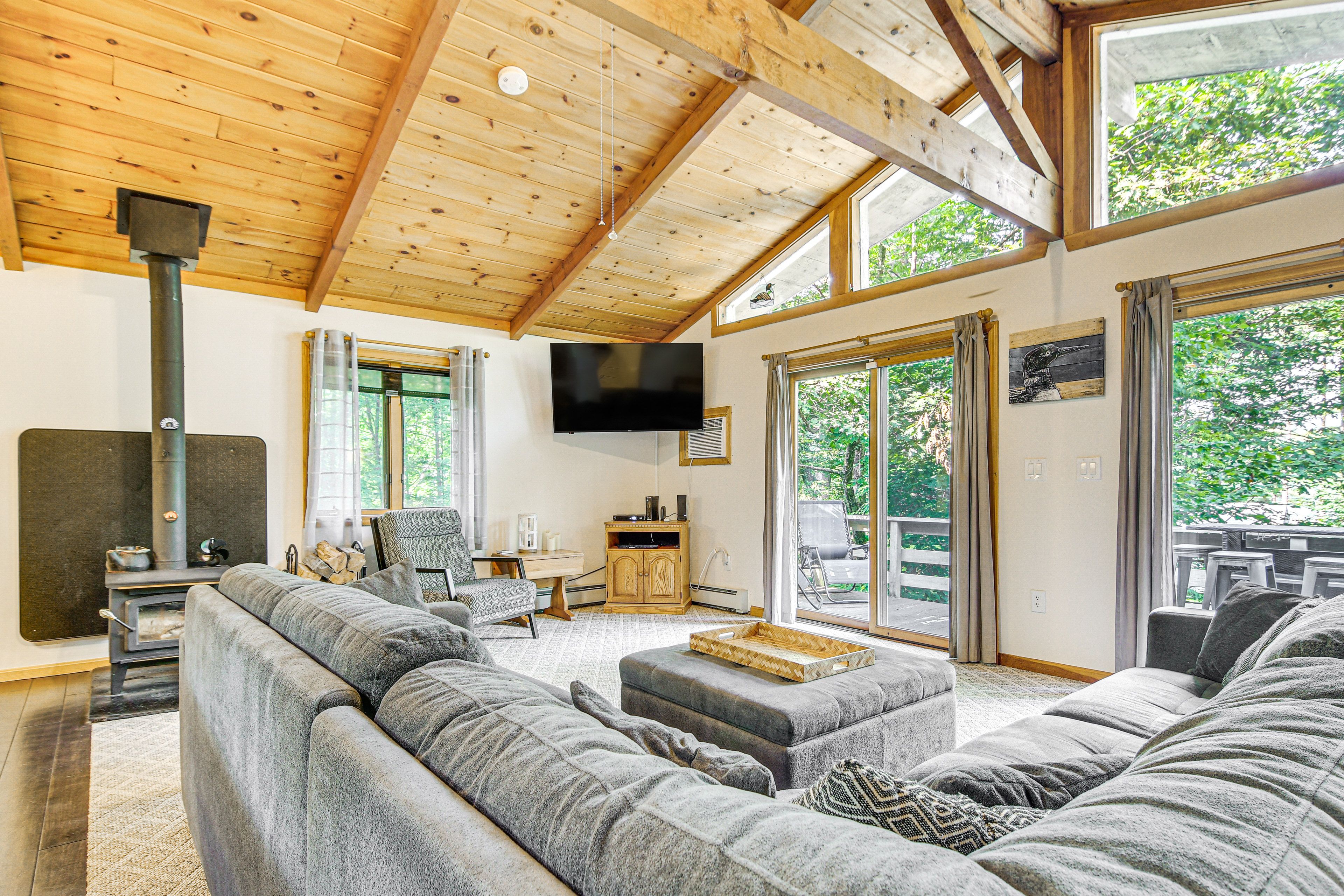 Bridgton Vacation Rental | 3BR | 1.5BA | 1,250 Sq Ft | Stairs Required