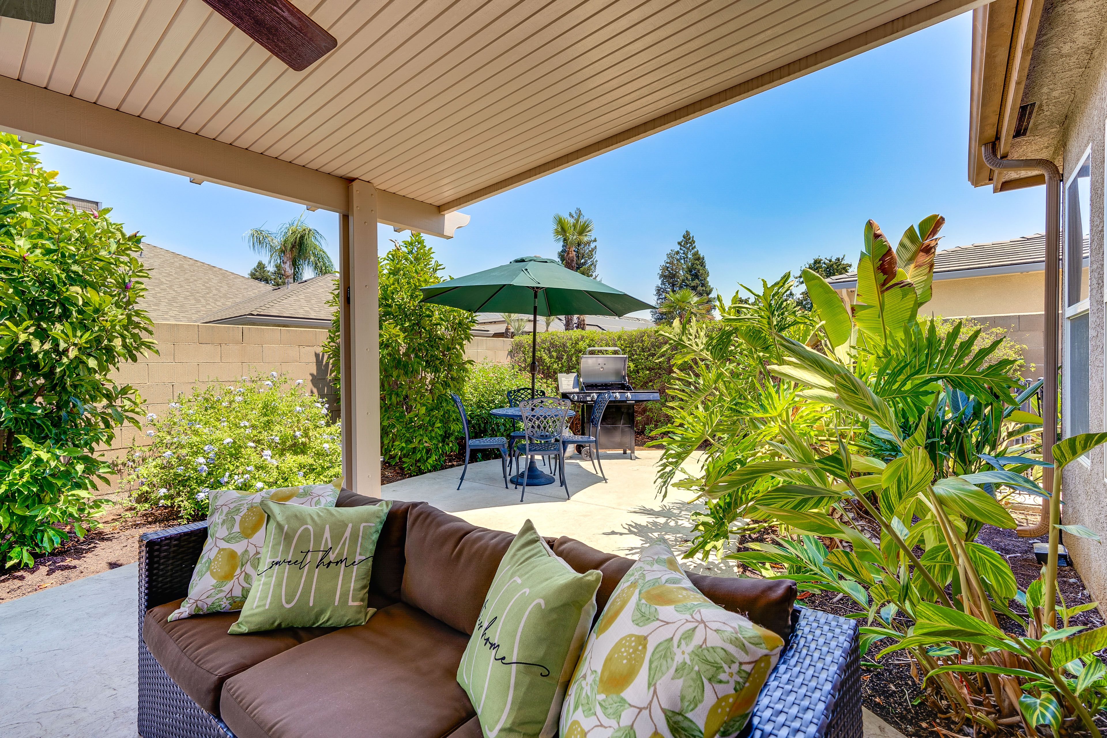 House Exterior | Addt'l Dining Area | Gas Grill